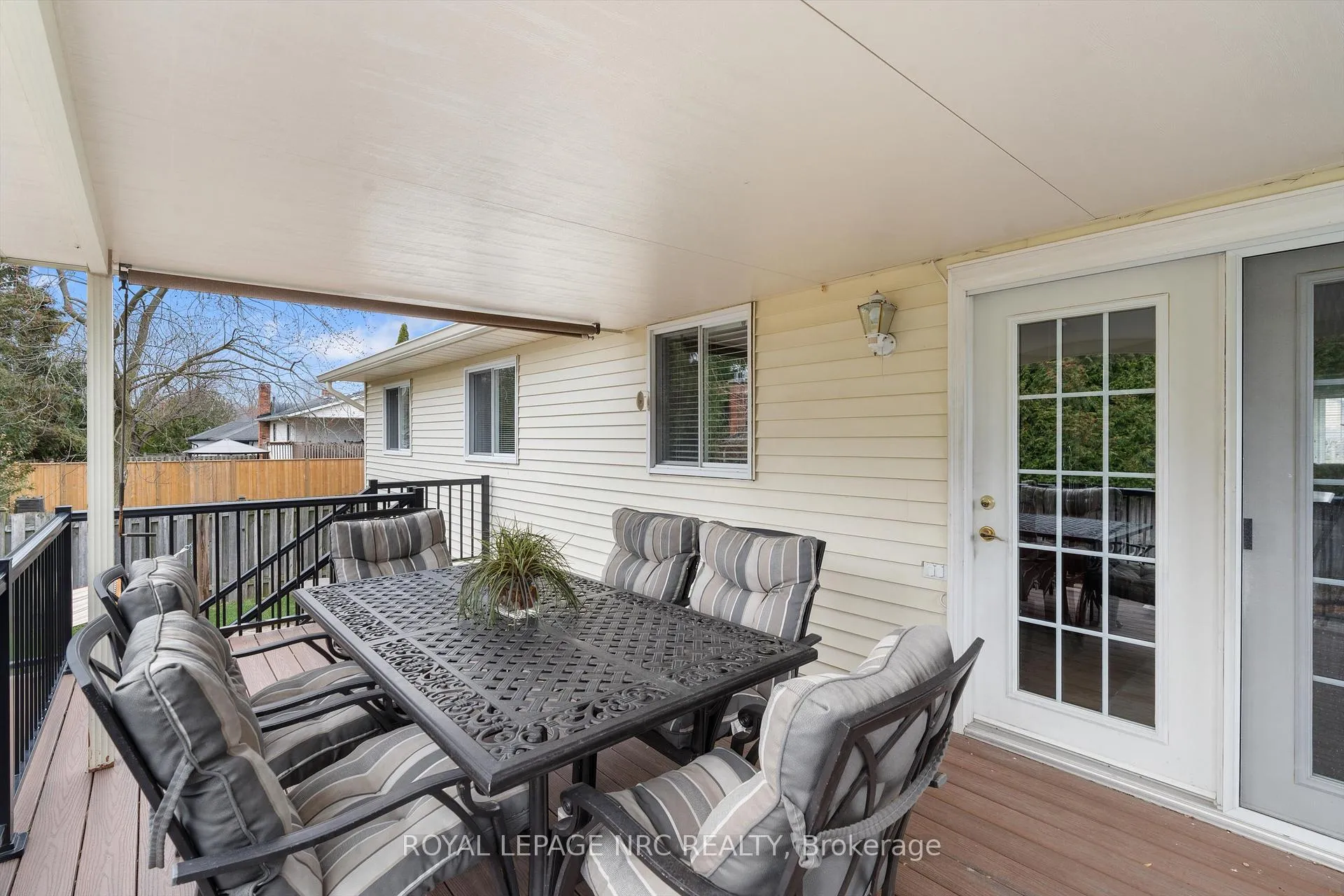 Photo 41 of 8 Dunbar Crescent, St. Catharines, Grapeview — HOMEH