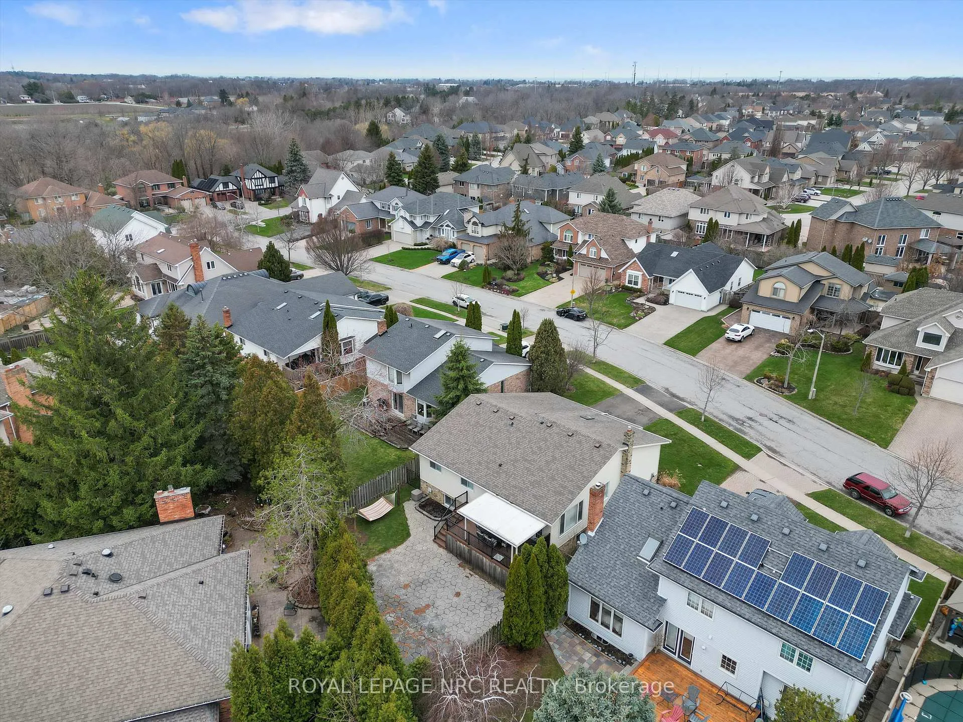 Photo 44 of 8 Dunbar Crescent, St. Catharines, Grapeview — HOMEH