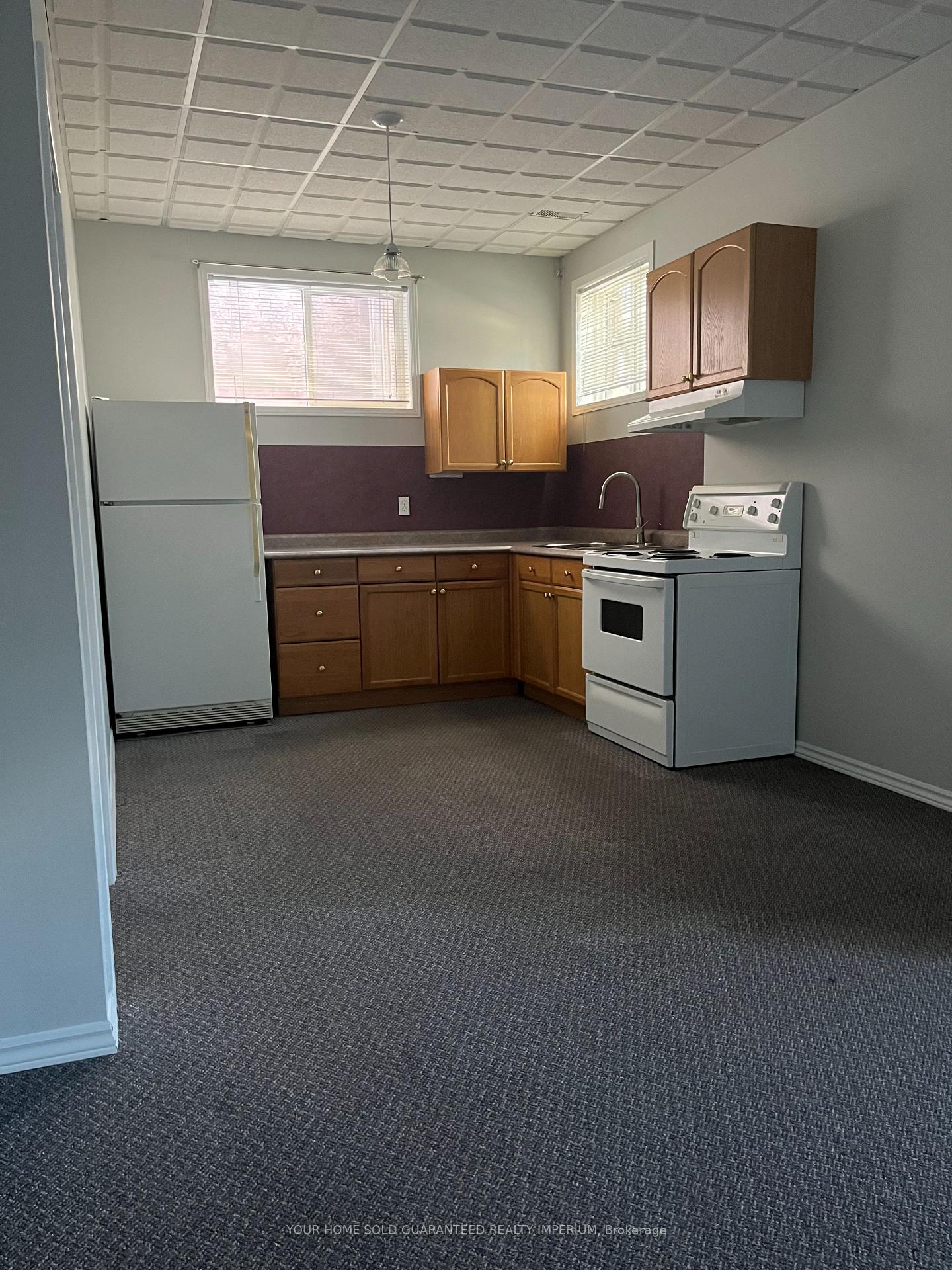 Photo 2 of 484 Summerpark Crescent, Pickering, Amberlea — HOMEH