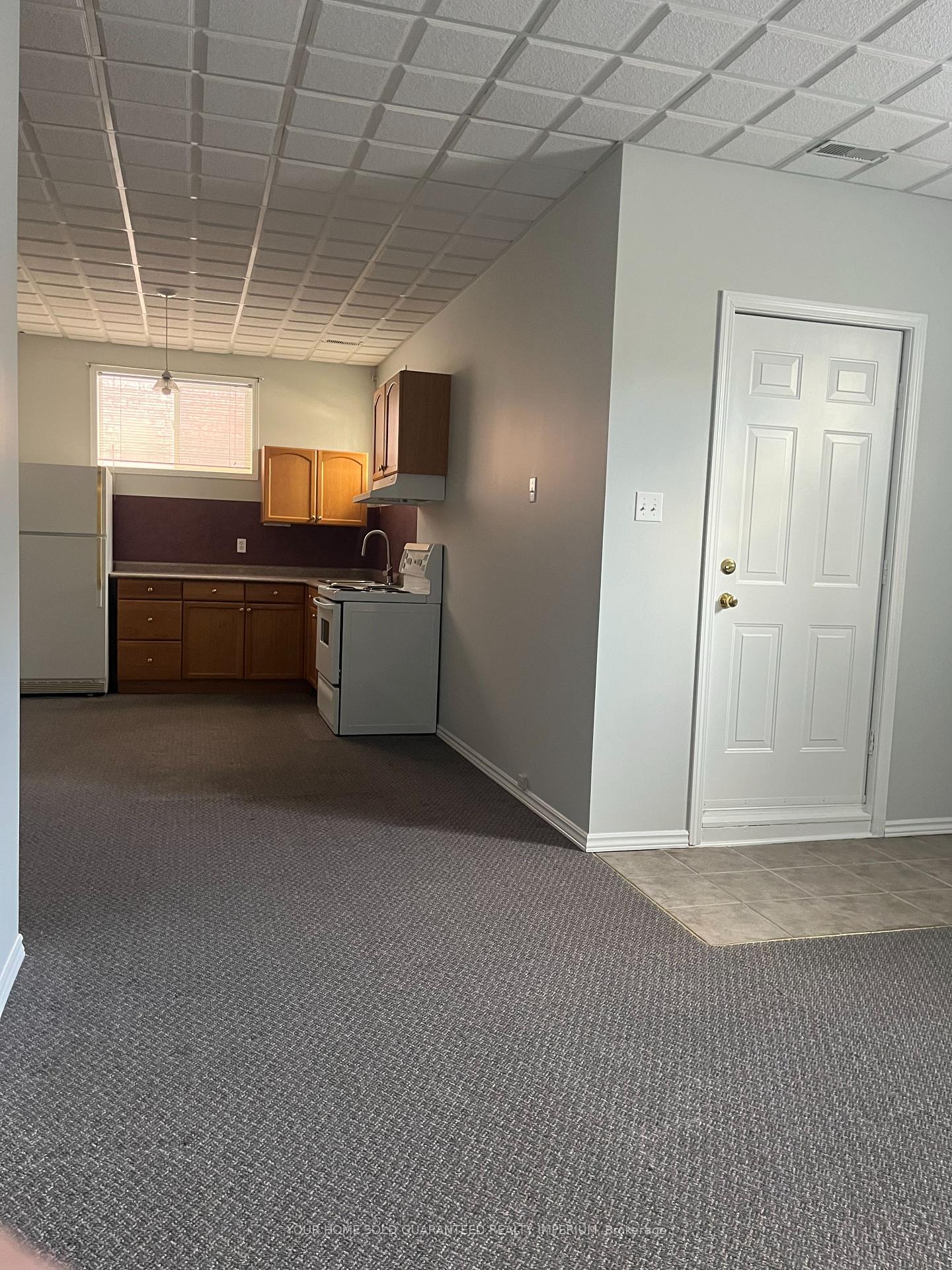 Photo 3 of 484 Summerpark Crescent, Pickering, Amberlea — HOMEH