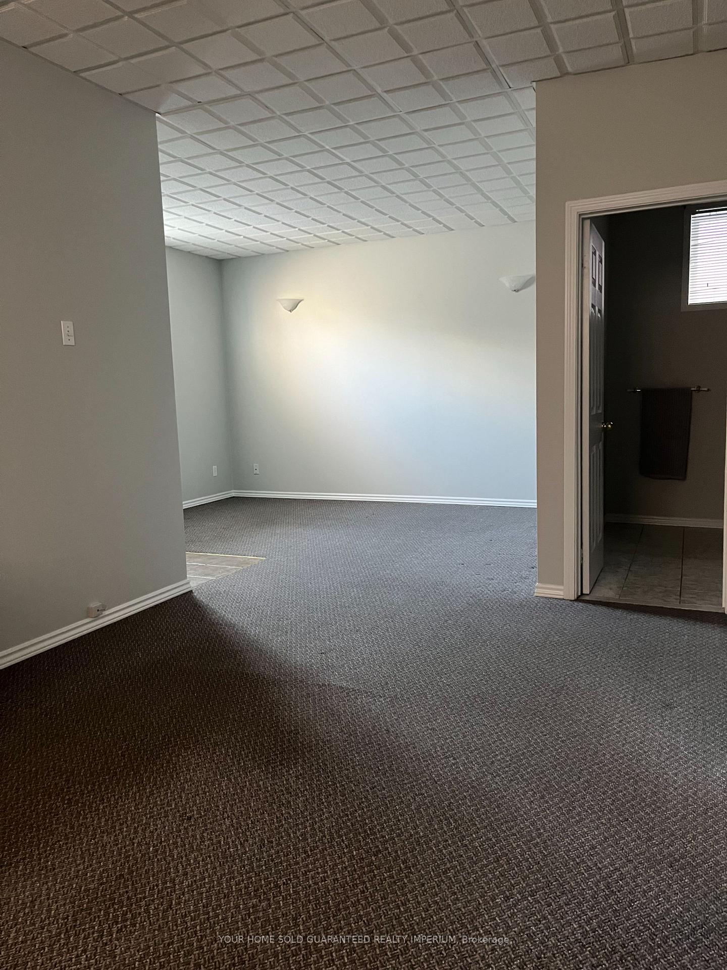 Photo 5 of 484 Summerpark Crescent, Pickering, Amberlea — HOMEH