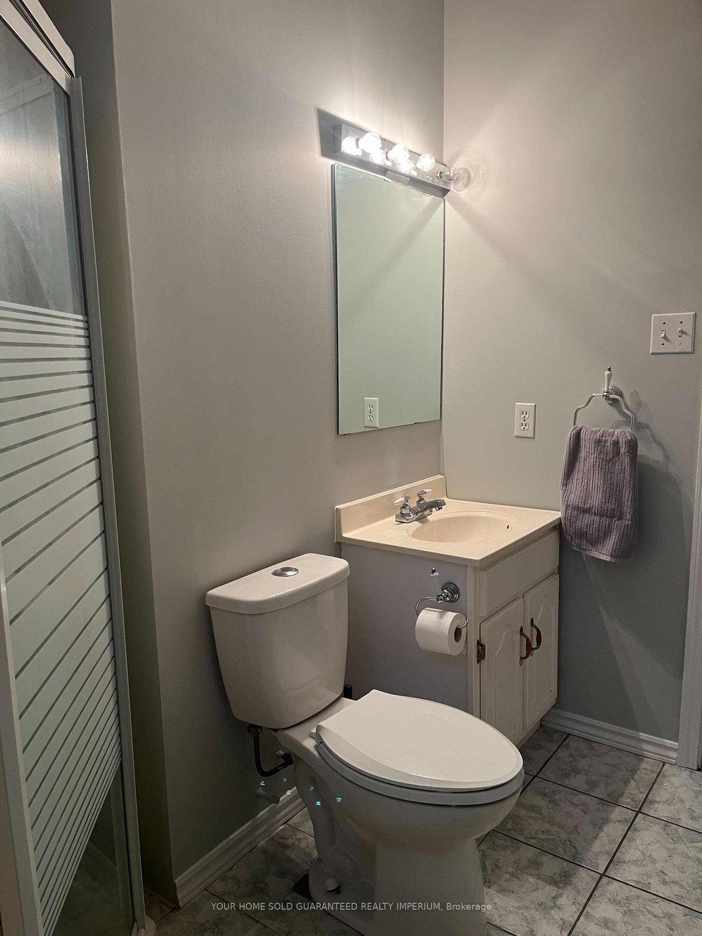 Photo 6 of 484 Summerpark Crescent, Pickering, Amberlea — HOMEH