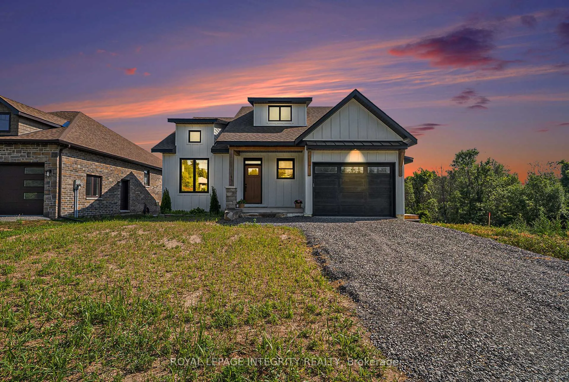 Front of Unit 2, 29 Whittlers Cove Lane