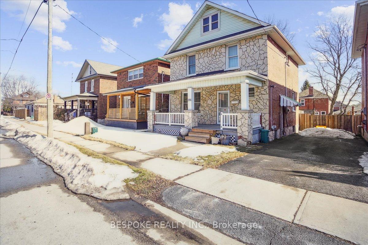 Photo 3 of 201 Clarke Street, Oshawa, Central — HOMEH