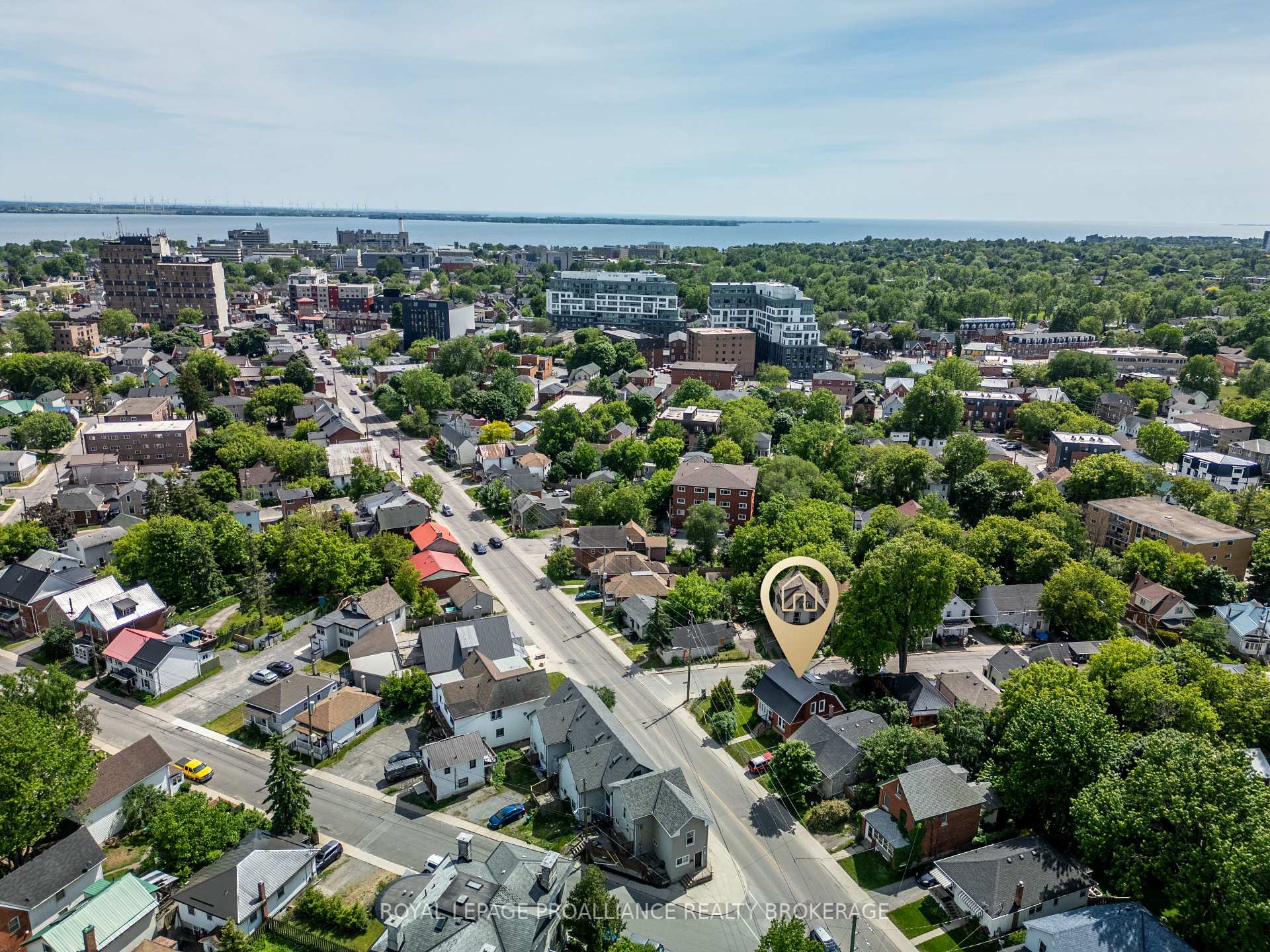 Photo 12 of 300 Division Street, Kingston, East of Sir John A. Blvd — HOMEH