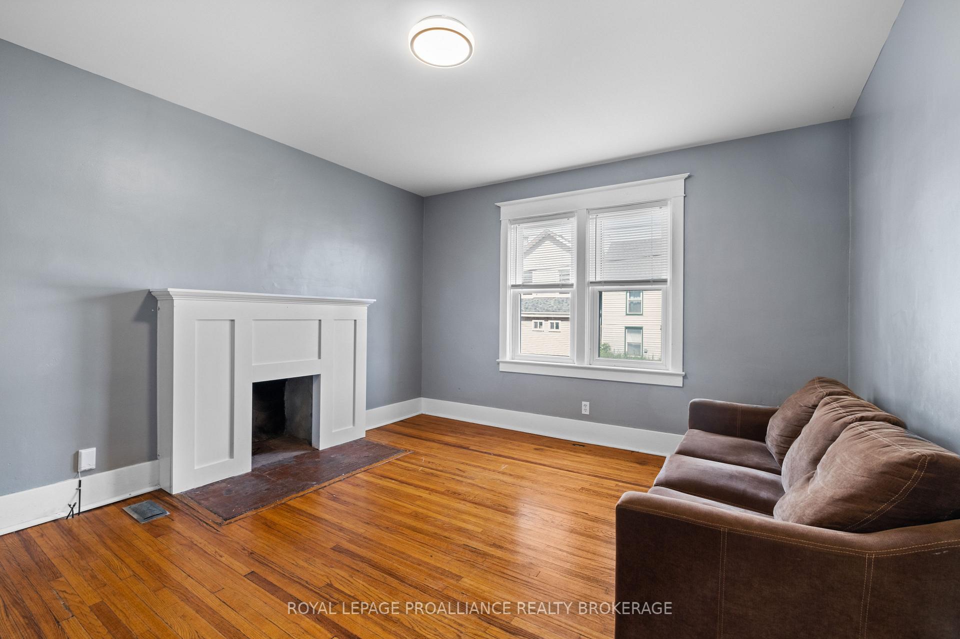 Photo 17 of 300 Division Street, Kingston, East of Sir John A. Blvd — HOMEH