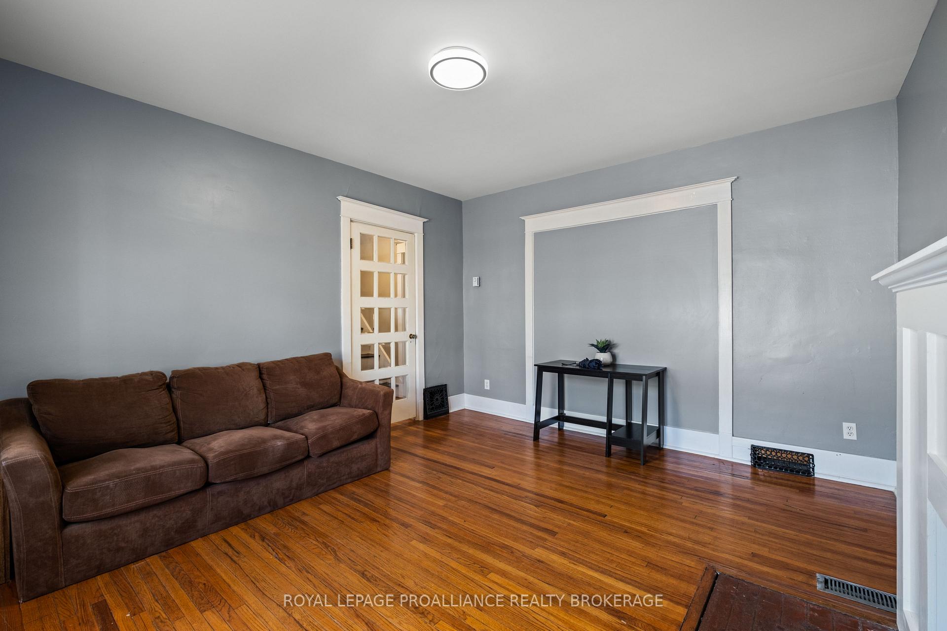 Photo 18 of 300 Division Street, Kingston, East of Sir John A. Blvd — HOMEH