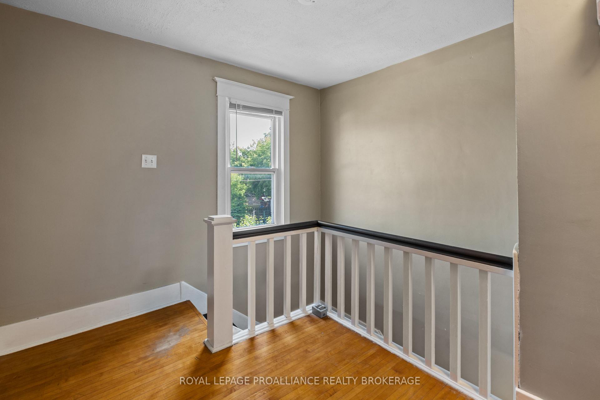 Photo 26 of 300 Division Street, Kingston, East of Sir John A. Blvd — HOMEH