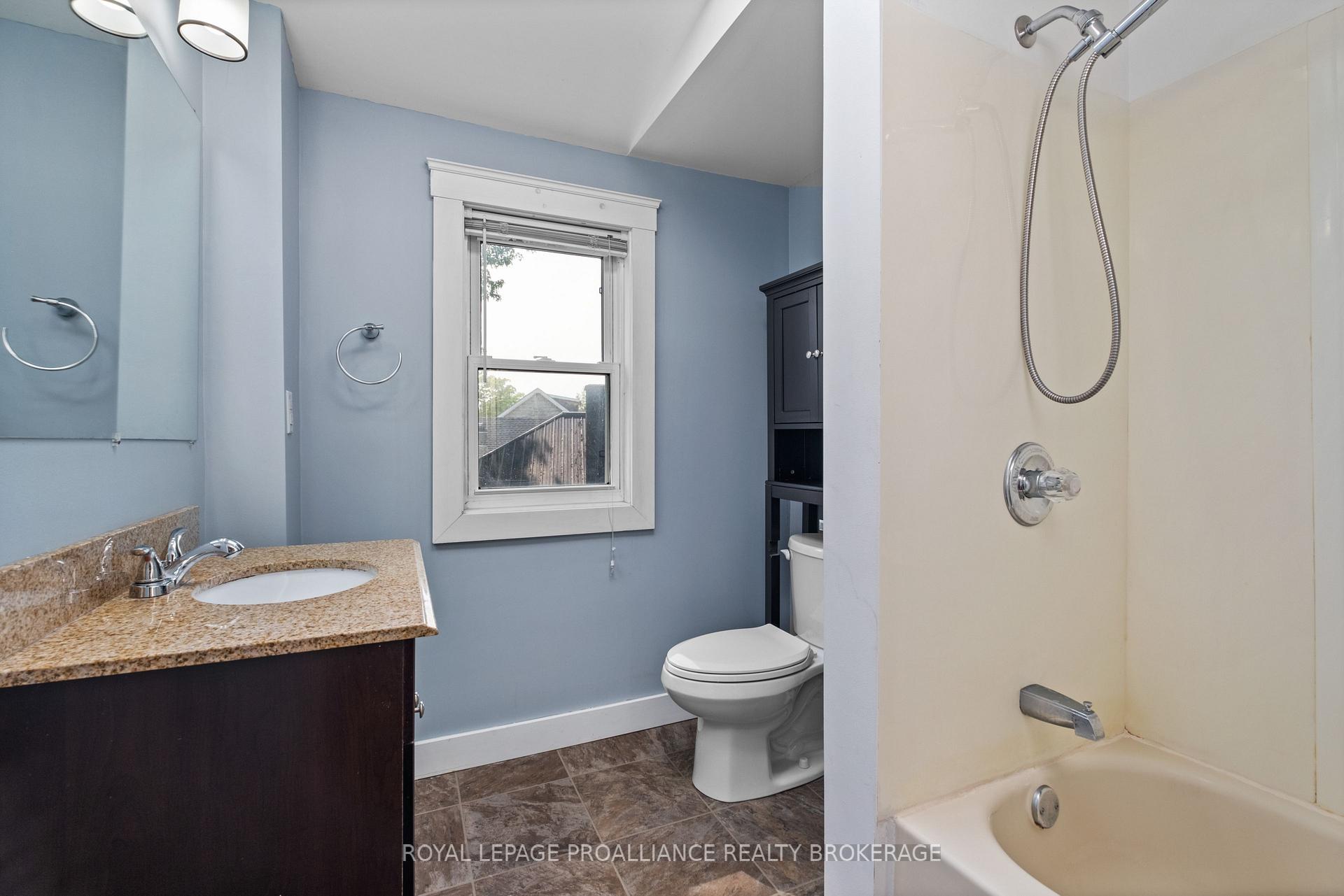 Photo 35 of 300 Division Street, Kingston, East of Sir John A. Blvd — HOMEH