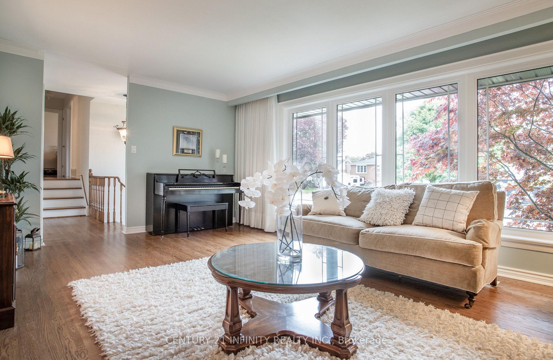 Photo 7 of 730 Gibbons Street, Oshawa, Northglen — HOMEH