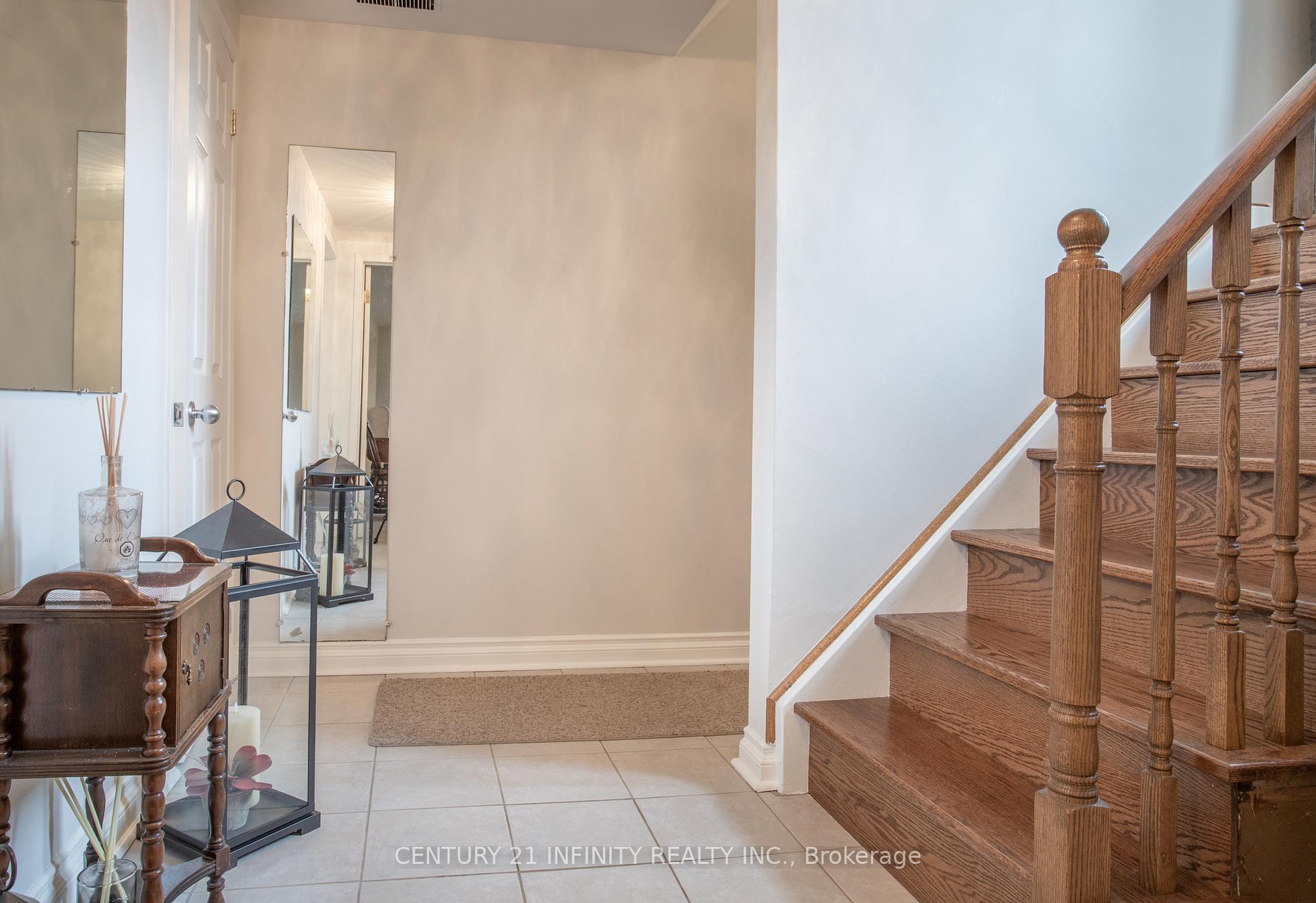 Photo 26 of 730 Gibbons Street, Oshawa, Northglen — HOMEH