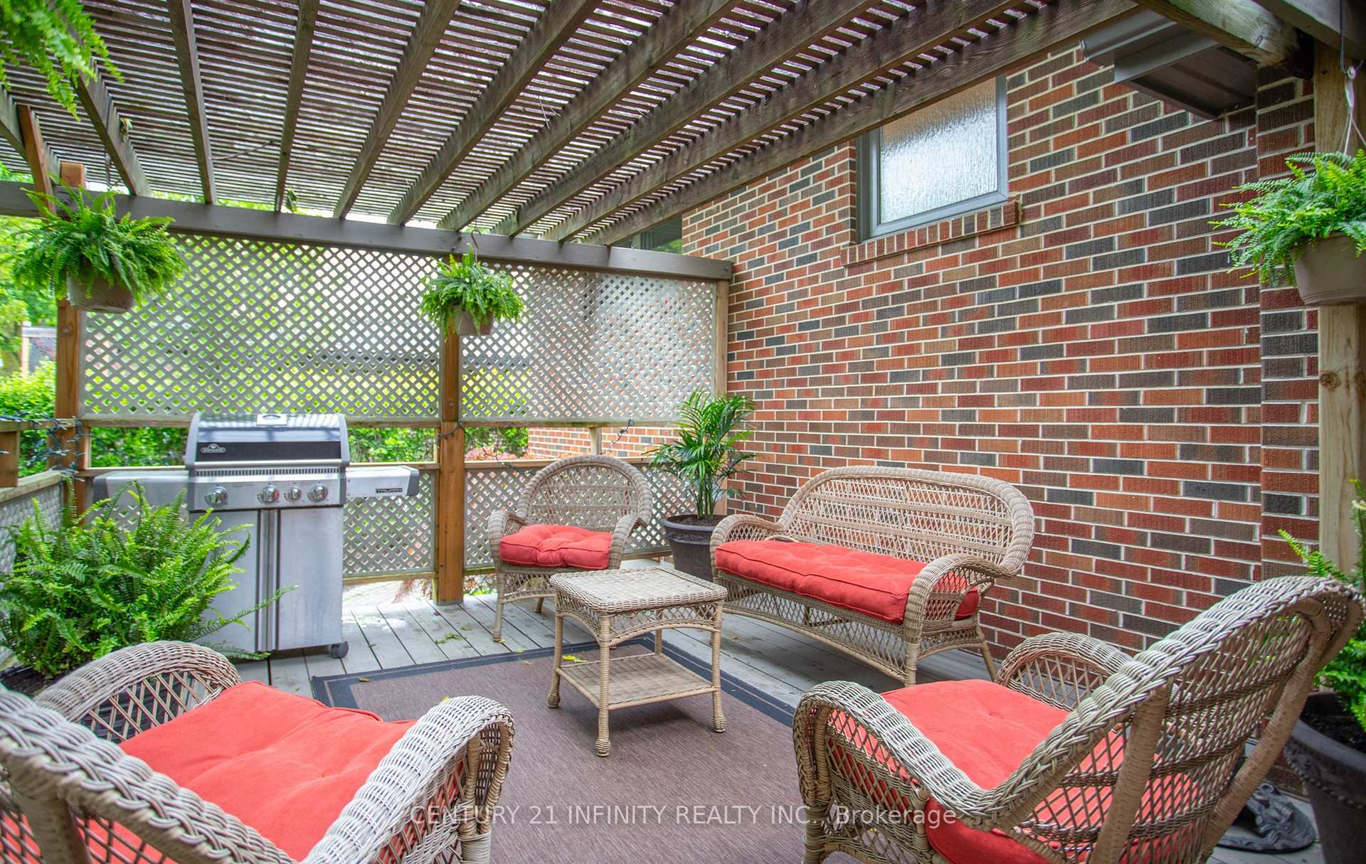 Photo 36 of 730 Gibbons Street, Oshawa, Northglen — HOMEH