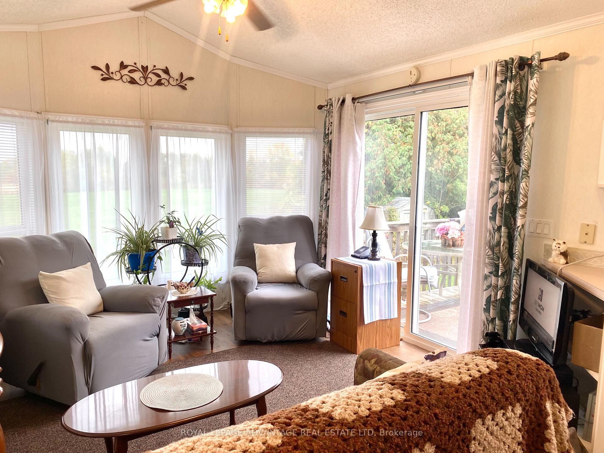 Photo 9 of 15 Saddle Avenue, Rideau Lakes, Rideau Lakes (South Elmsley) Twp — HOMEH