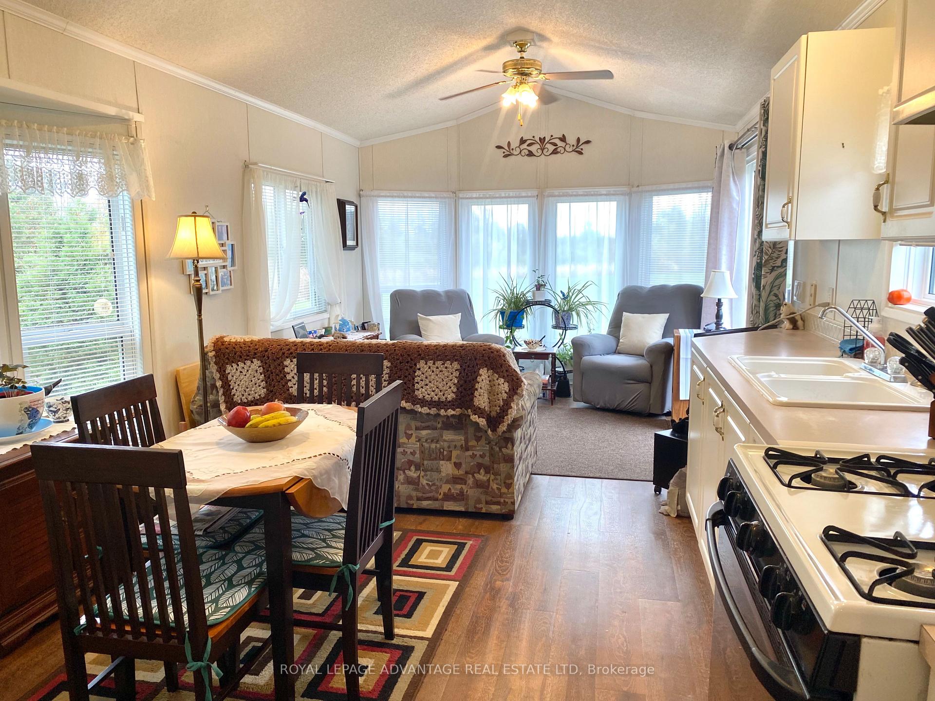 Photo 10 of 15 Saddle Avenue, Rideau Lakes, Rideau Lakes (South Elmsley) Twp — HOMEH