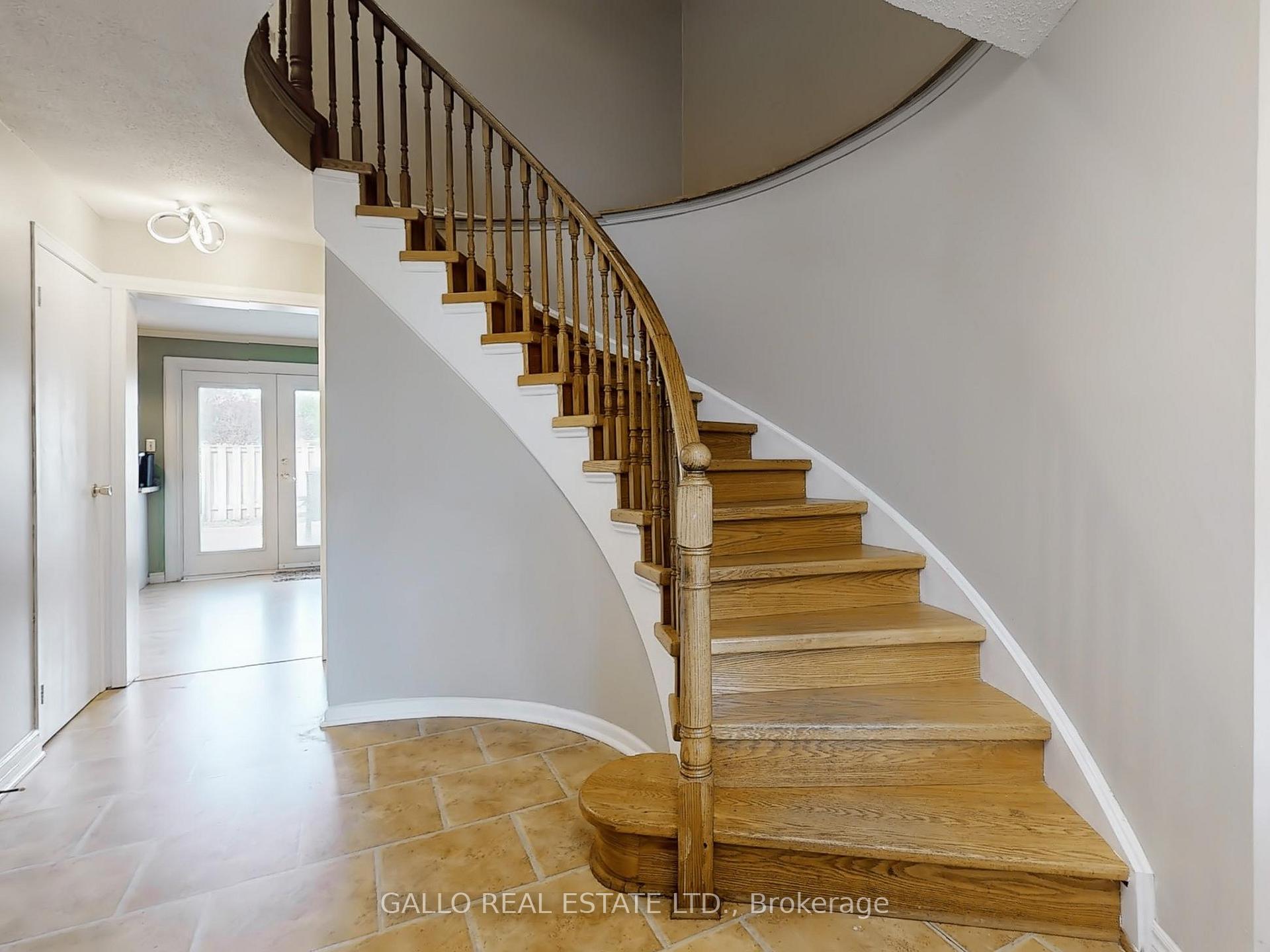 Photo 7 of 1083 Moorelands Crescent, Pickering, Rosebank — HOMEH