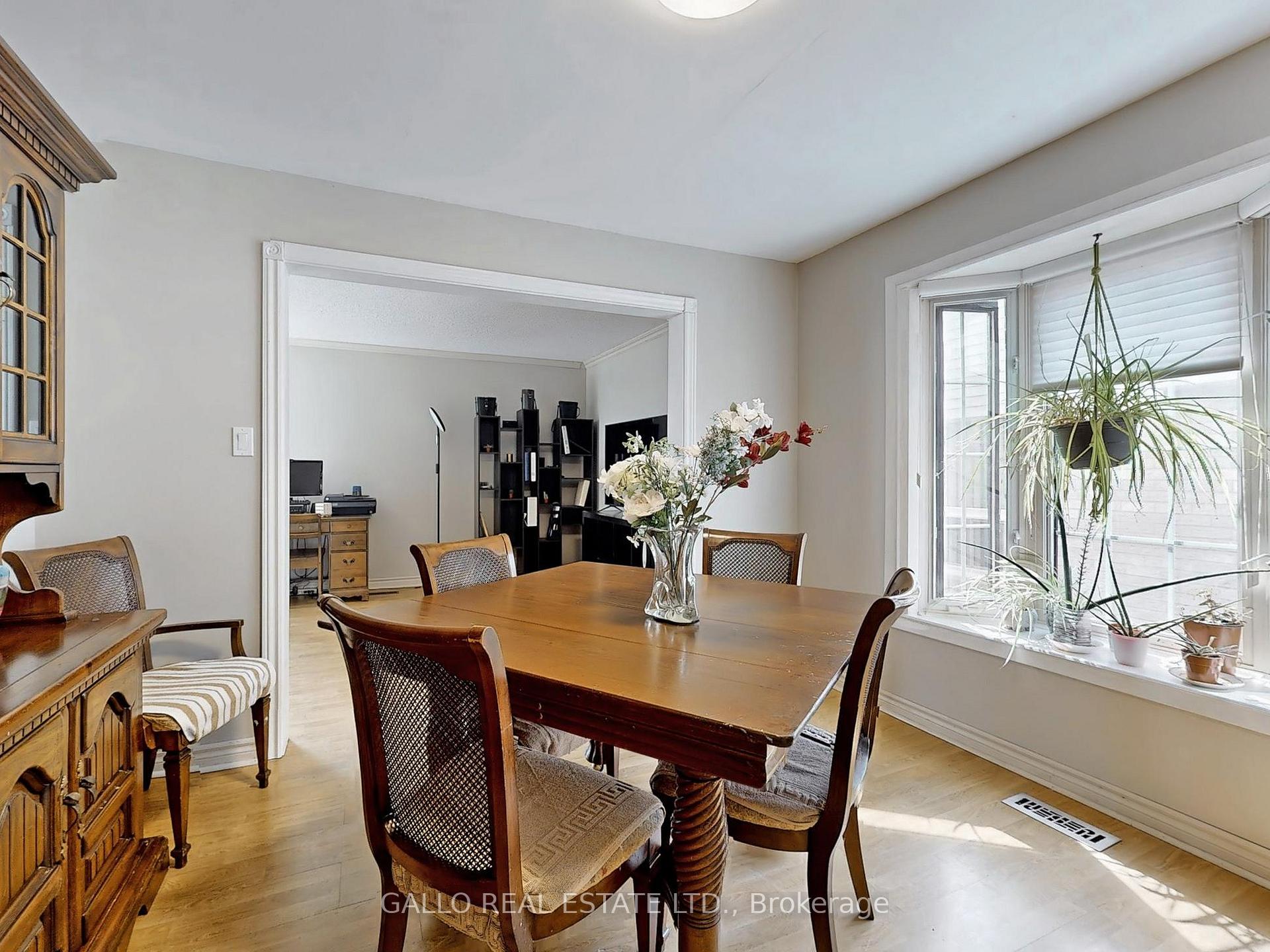 Photo 11 of 1083 Moorelands Crescent, Pickering, Rosebank — HOMEH