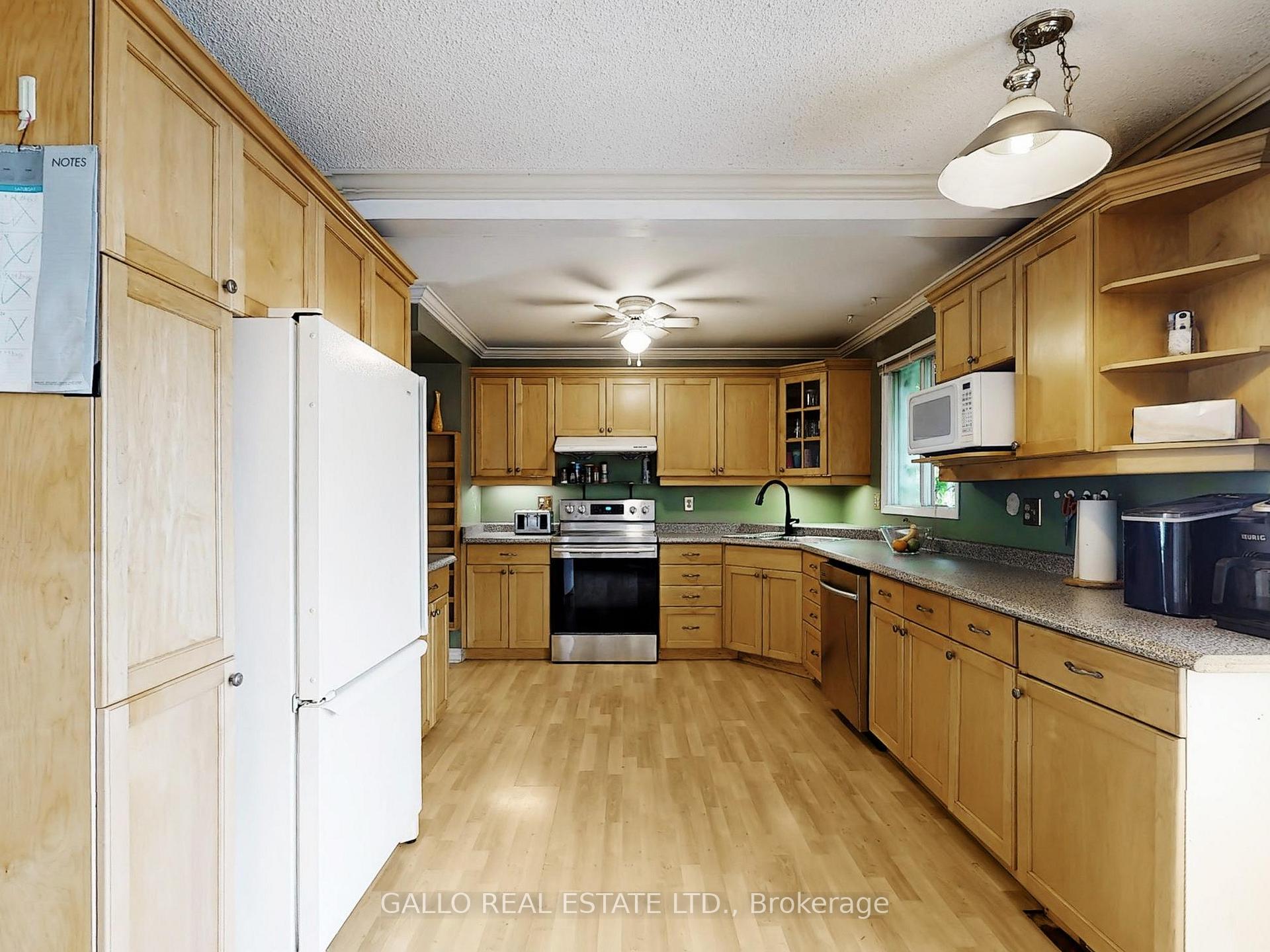 Photo 13 of 1083 Moorelands Crescent, Pickering, Rosebank — HOMEH