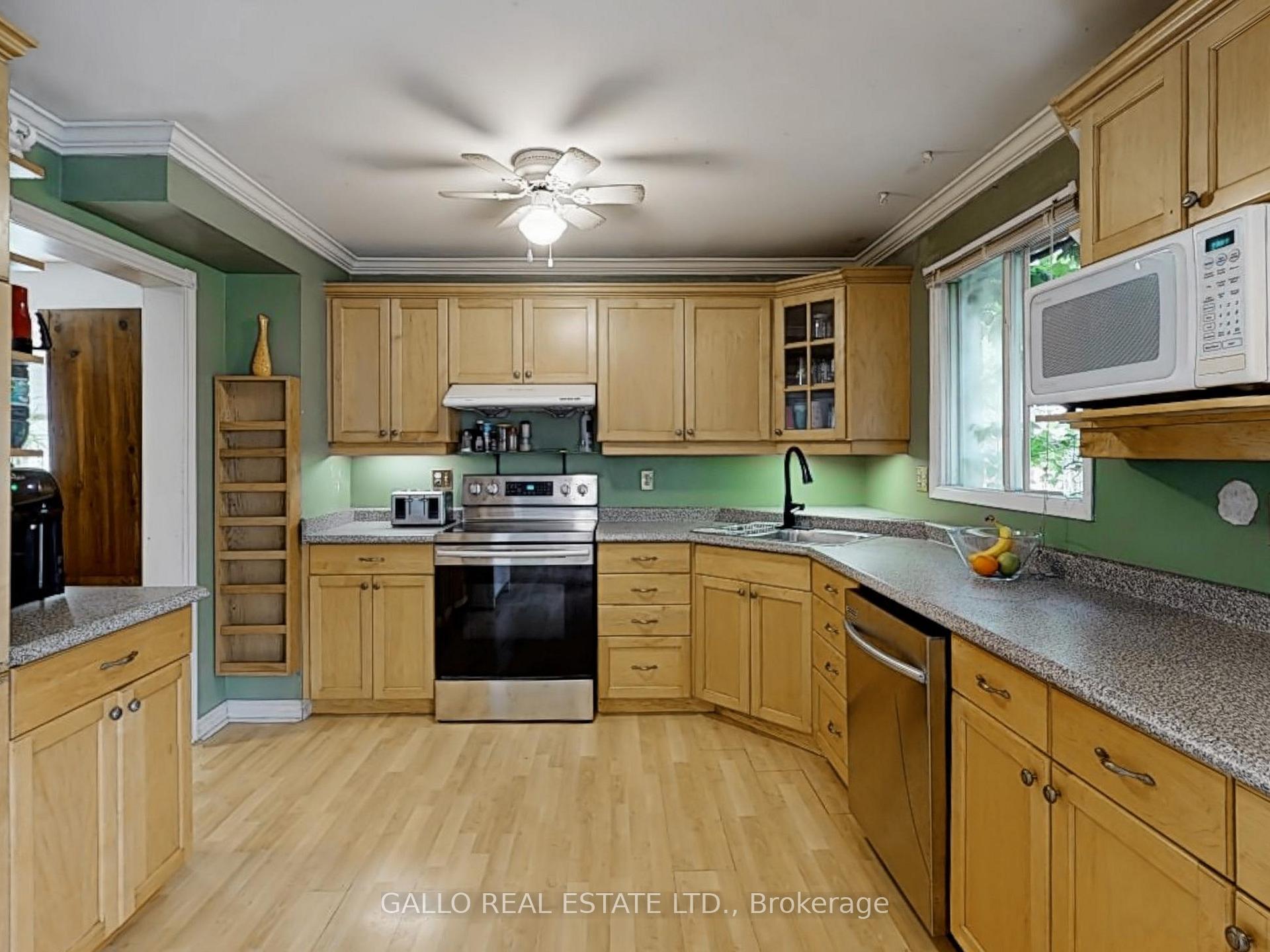 Photo 15 of 1083 Moorelands Crescent, Pickering, Rosebank — HOMEH