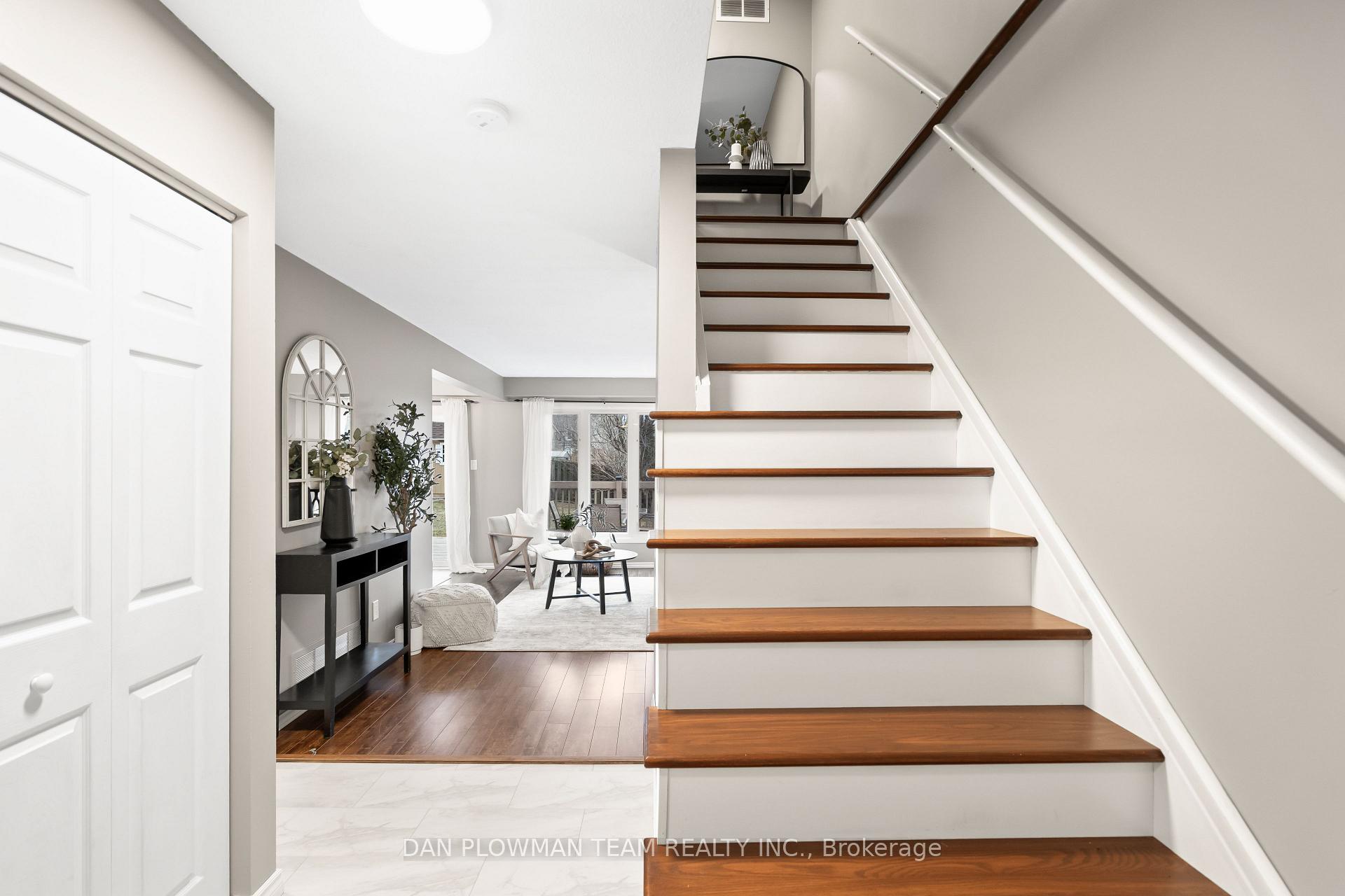 Photo 5 of 1235 Delmark Court, Oshawa, Donevan — HOMEH