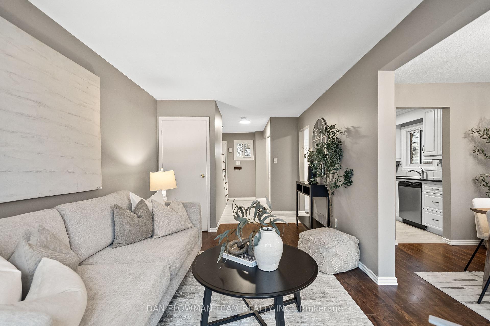 Photo 8 of 1235 Delmark Court, Oshawa, Donevan — HOMEH