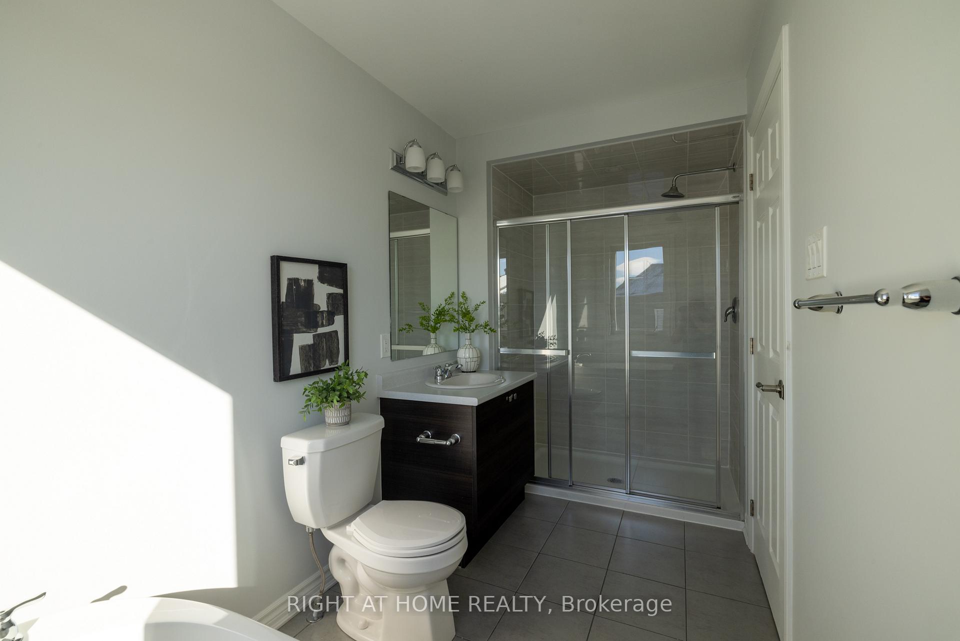 Photo 12 of 633 Monardia Way, Ottawa, Avalon West — HOMEH