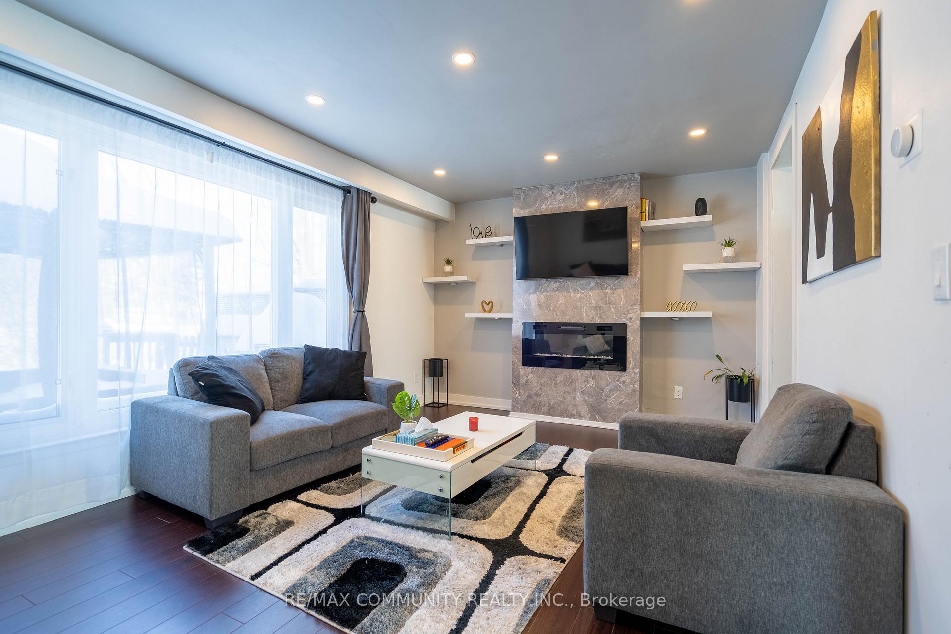 Photo 4 of 624 Radisson Avenue, Oshawa, Vanier — HOMEH