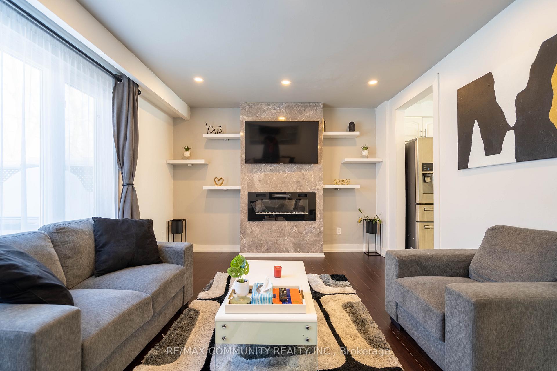 Photo 6 of 624 Radisson Avenue, Oshawa, Vanier — HOMEH
