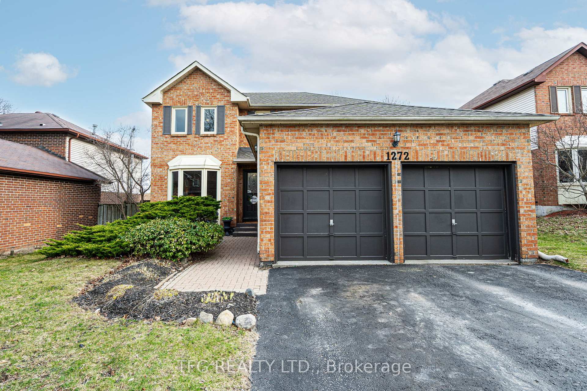 Photo 1 of 1272 Maple Ridge Drive, Pickering, Liverpool — HOMEH