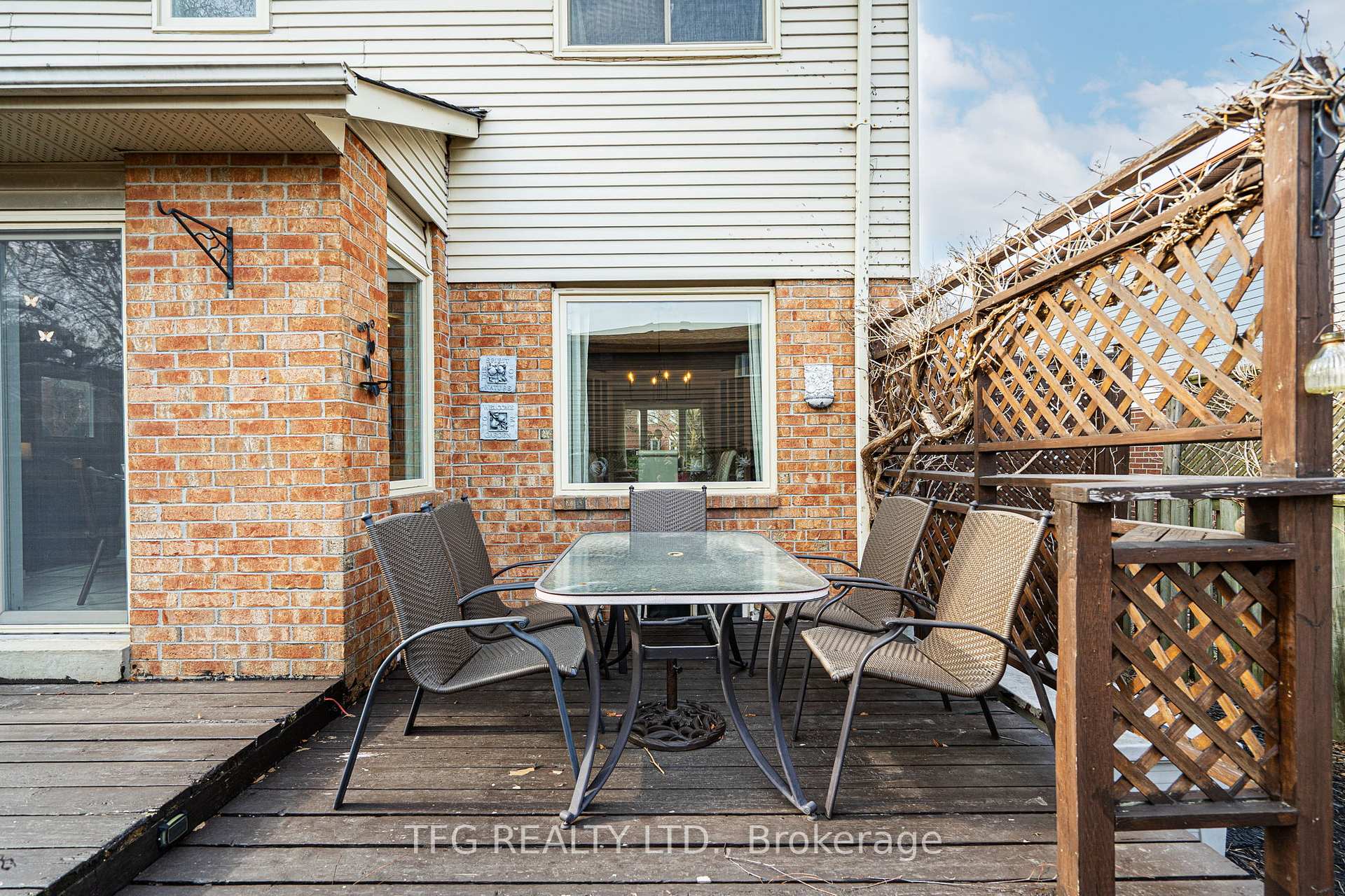 Photo 33 of 1272 Maple Ridge Drive, Pickering, Liverpool — HOMEH