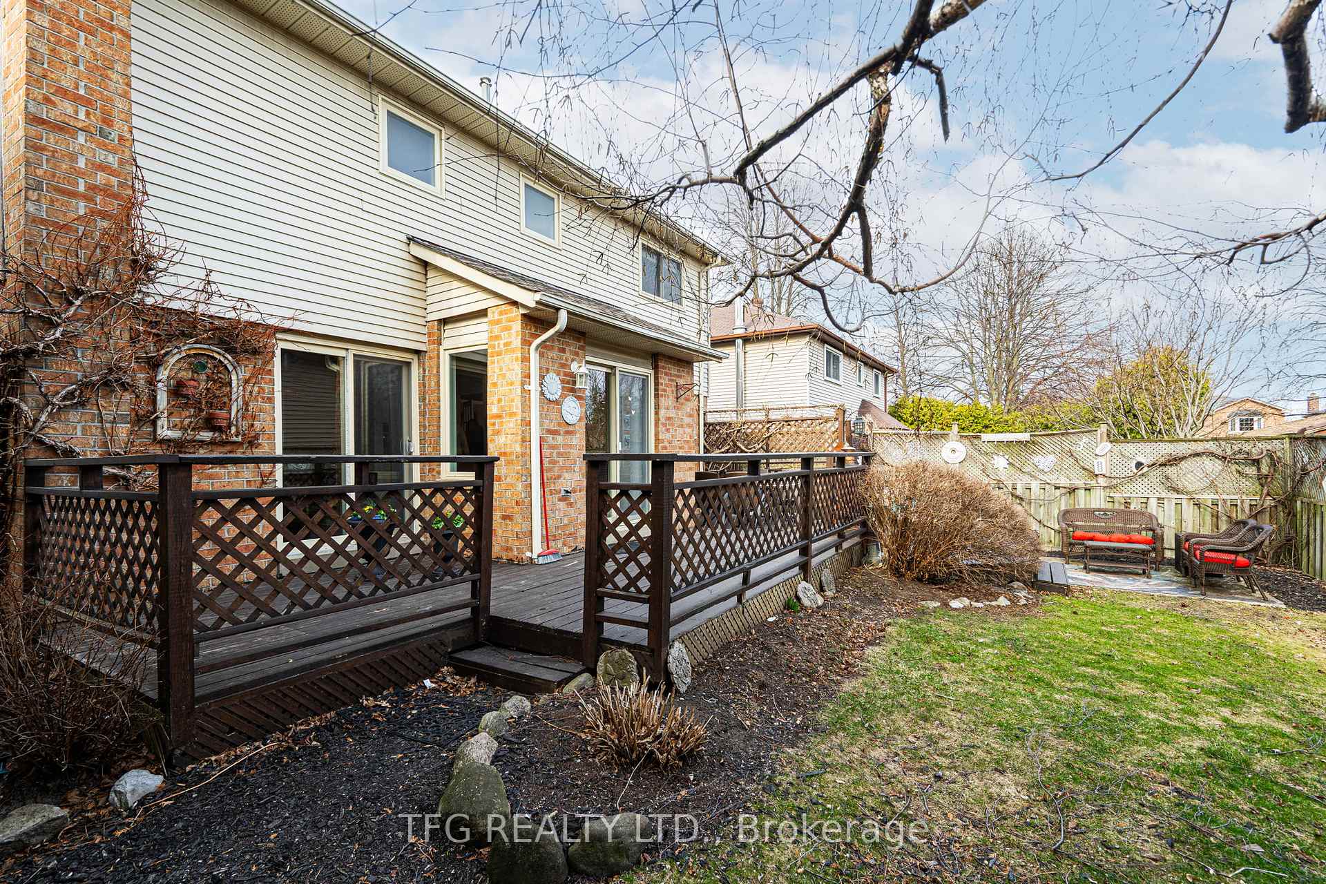 Photo 37 of 1272 Maple Ridge Drive, Pickering, Liverpool — HOMEH
