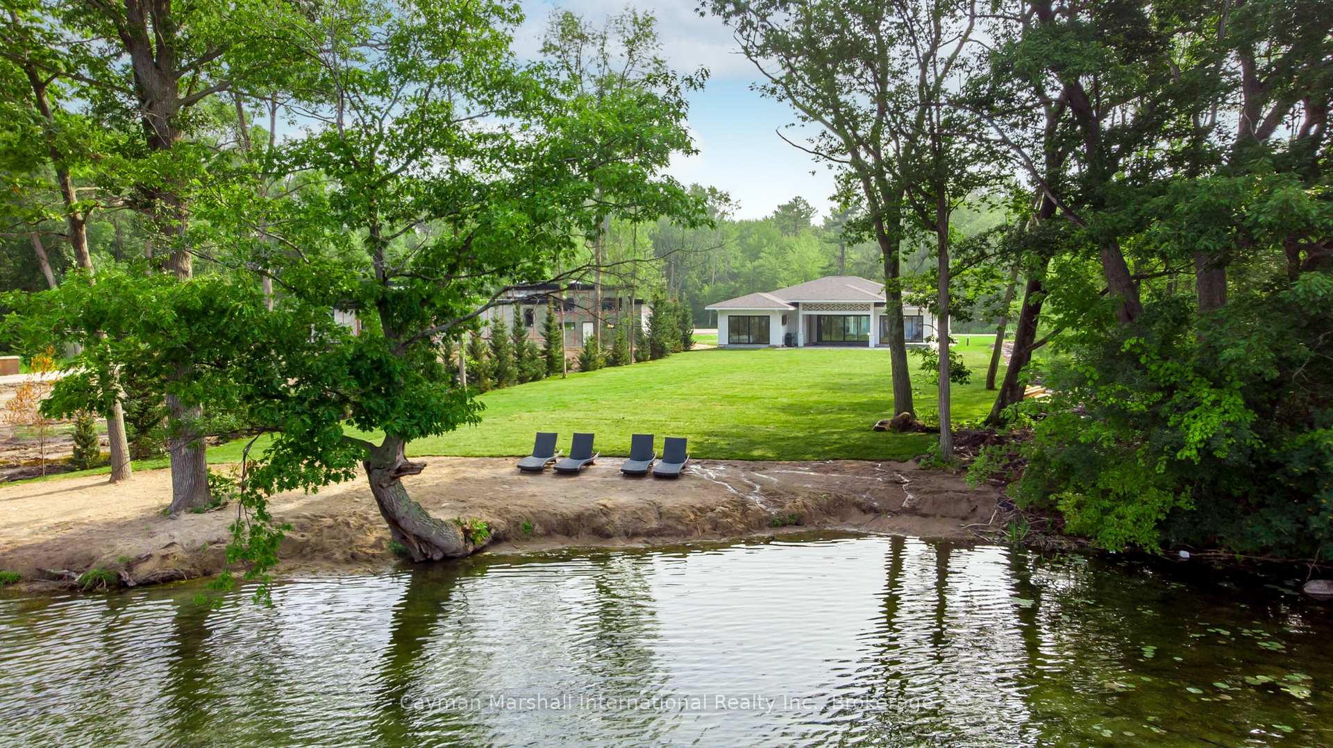 Photo 5 of Unit 3, 5236 Christopher Crescent, Ramara, Rural Ramara — HOMEH