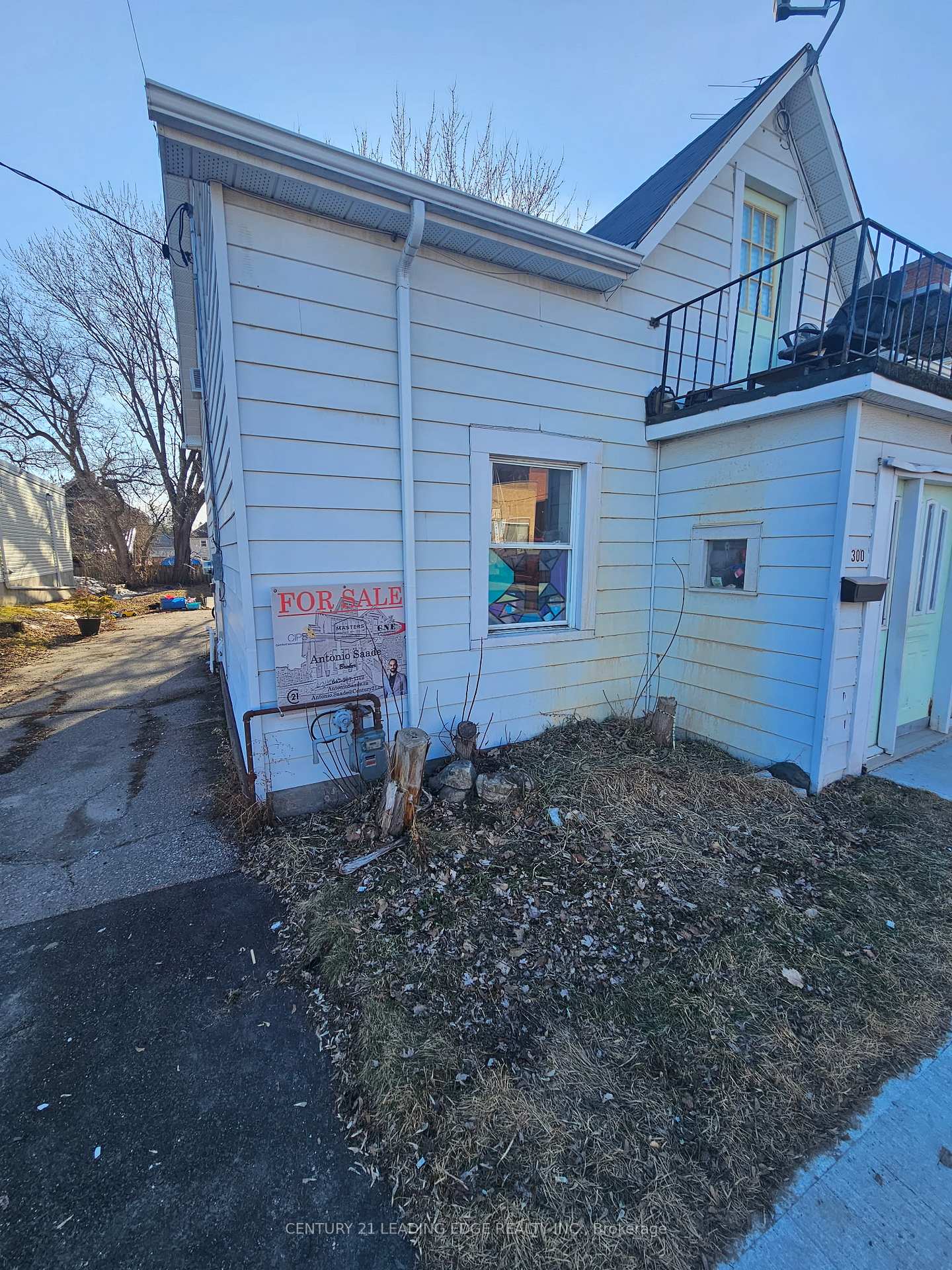 Photo 2 of 300 Argyle Street S, Renfrew — HOMEH