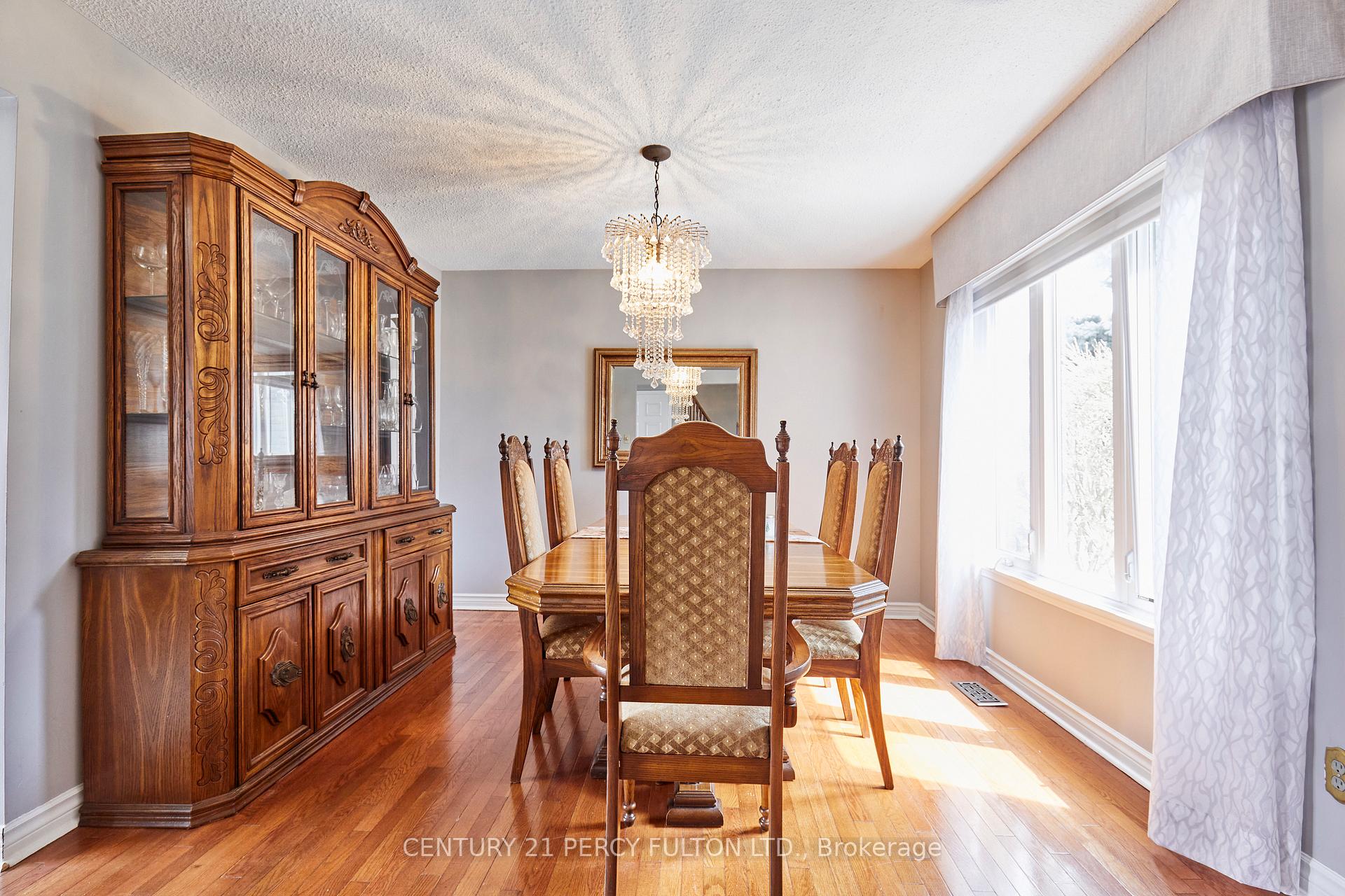 Photo 11 of 535 Gardenview Square, Pickering, Amberlea — HOMEH