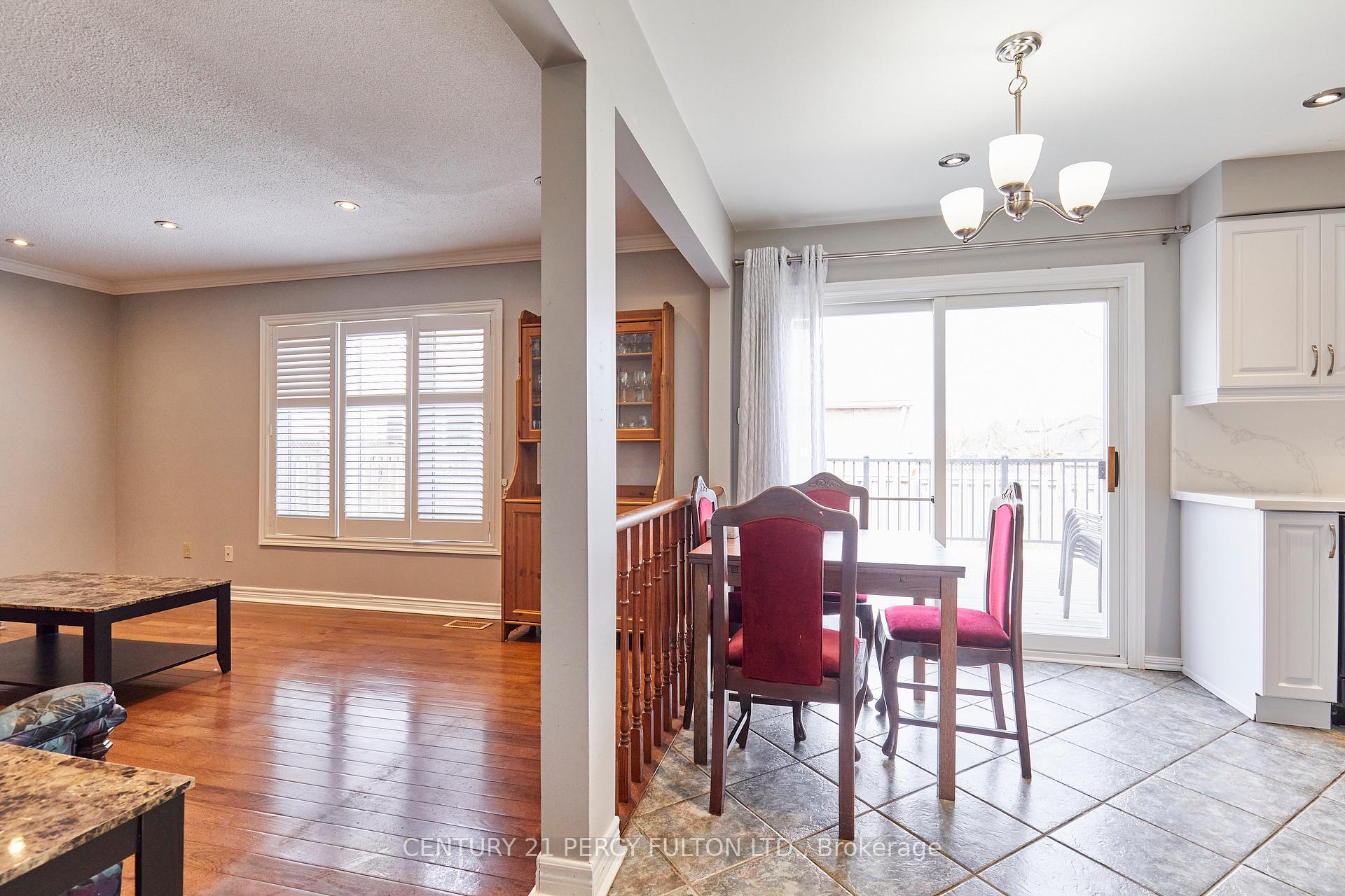 Photo 13 of 535 Gardenview Square, Pickering, Amberlea — HOMEH