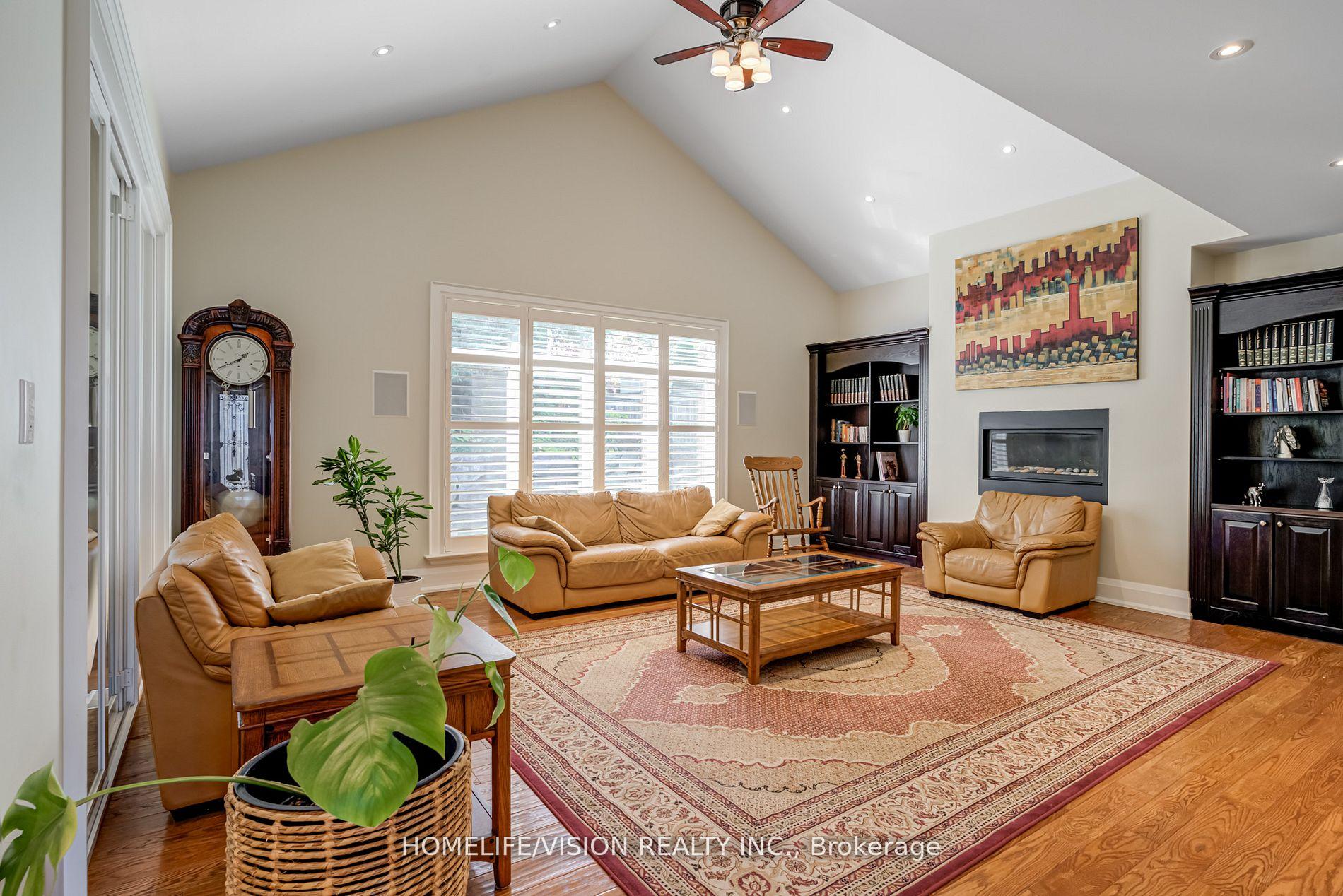 Photo 8 of 1836 Spruce Hill Road, Pickering, Dunbarton — HOMEH