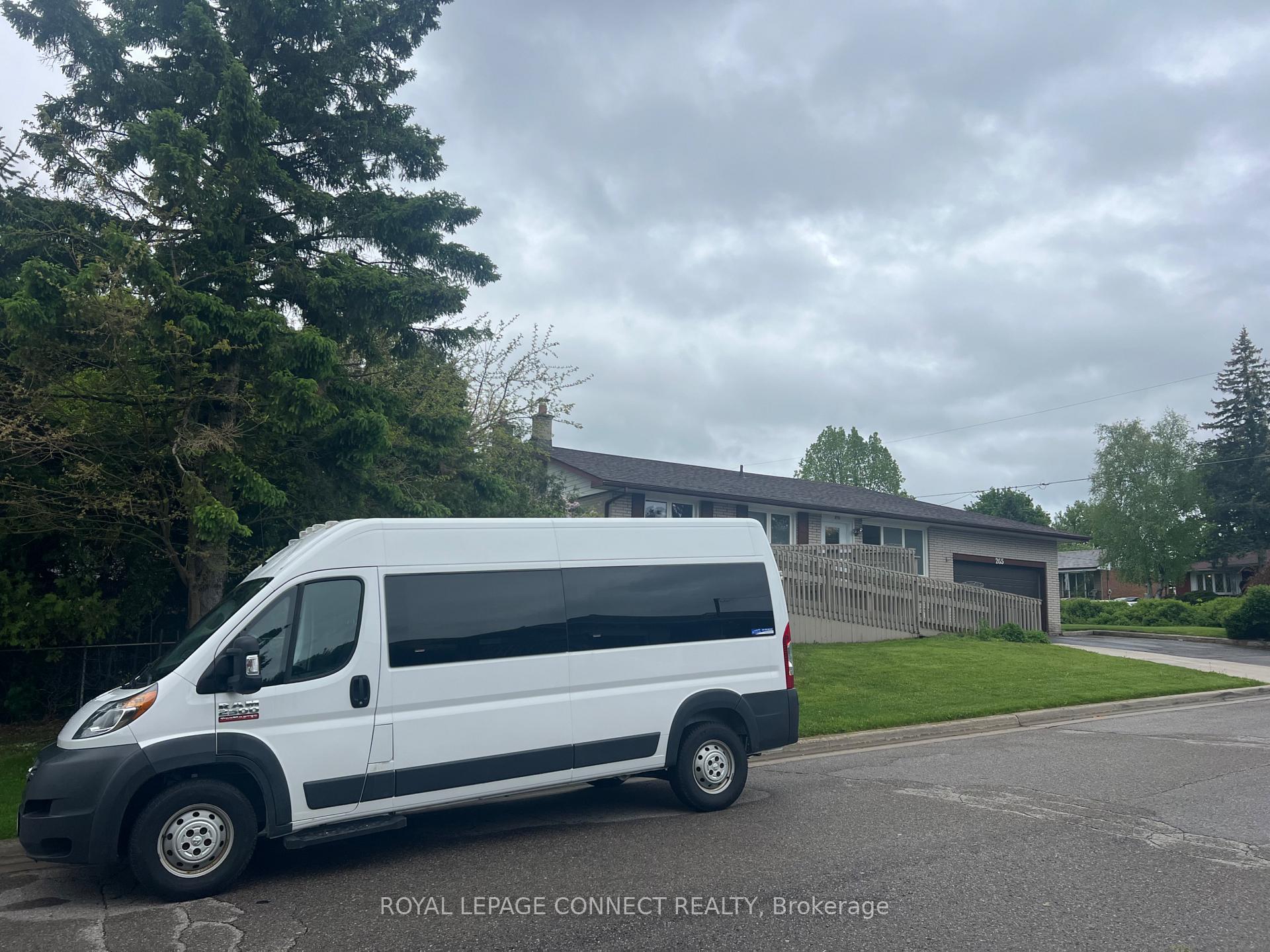 Photo 5 of 265 Chadburn Street, Oshawa, Central — HOMEH