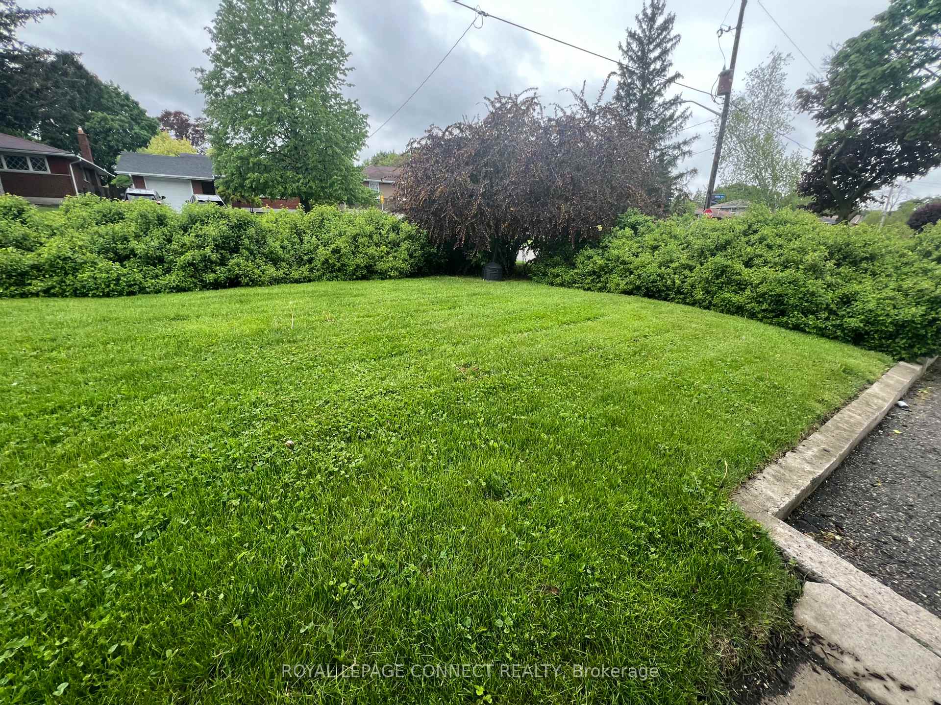 Photo 36 of 265 Chadburn Street, Oshawa, Central — HOMEH