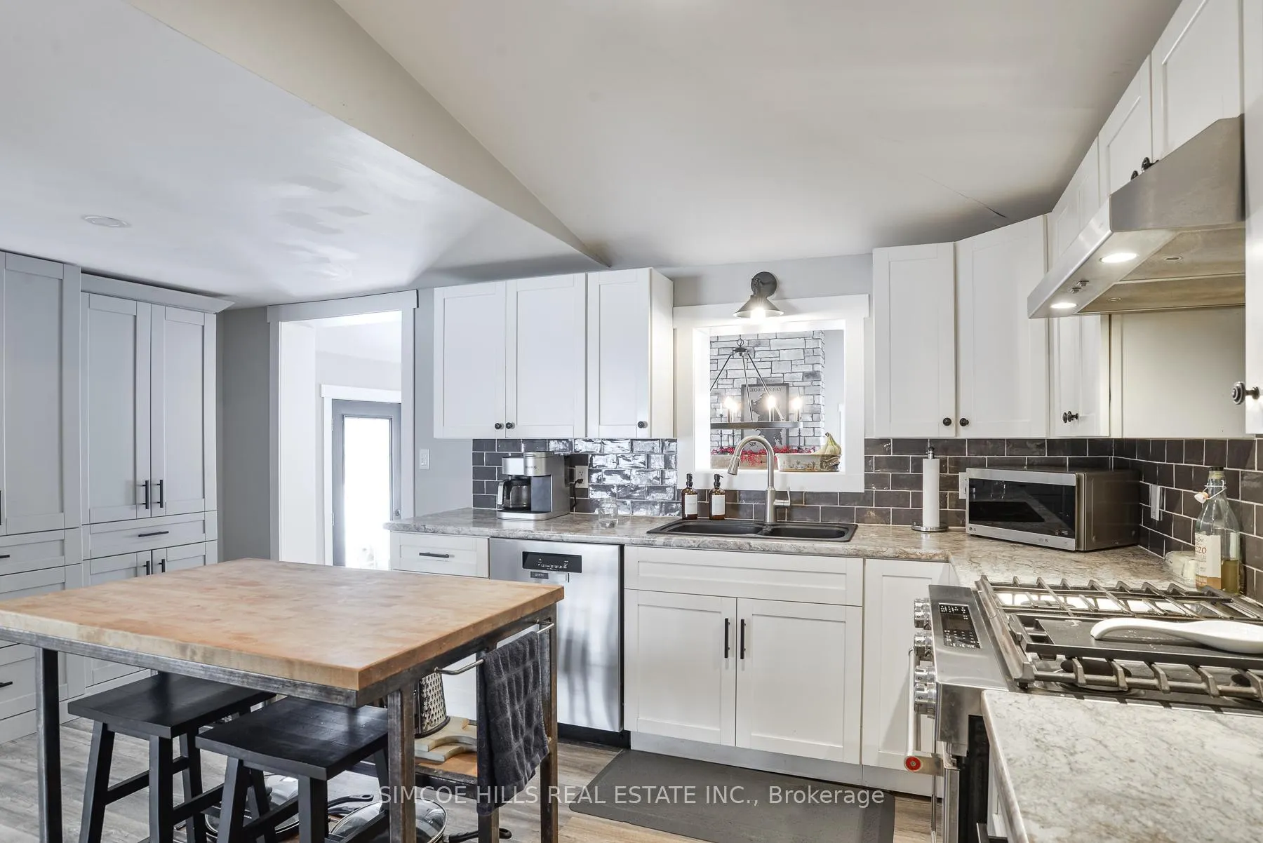 Photo 3 of 3295 Turnbull Drive, Severn, West Shore — HOMEH