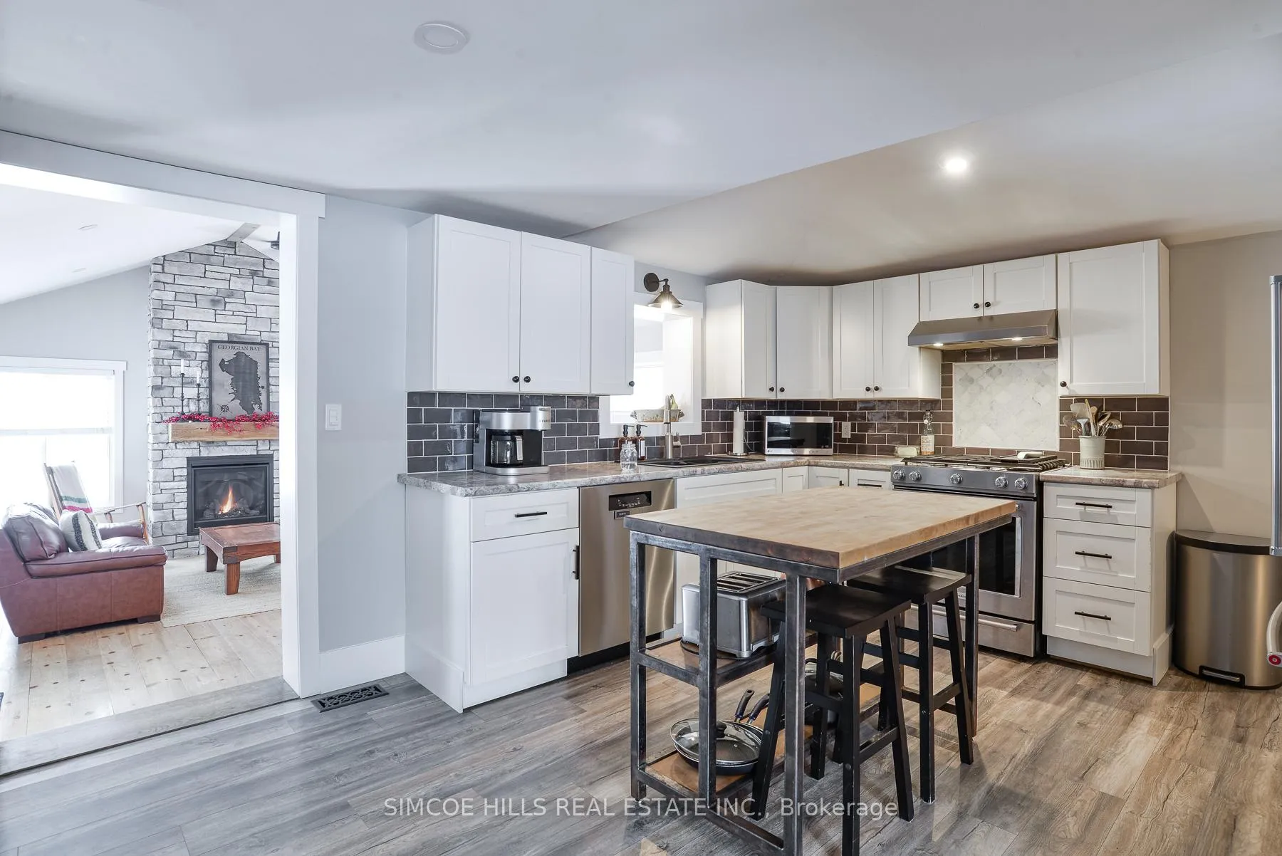 Photo 4 of 3295 Turnbull Drive, Severn, West Shore — HOMEH