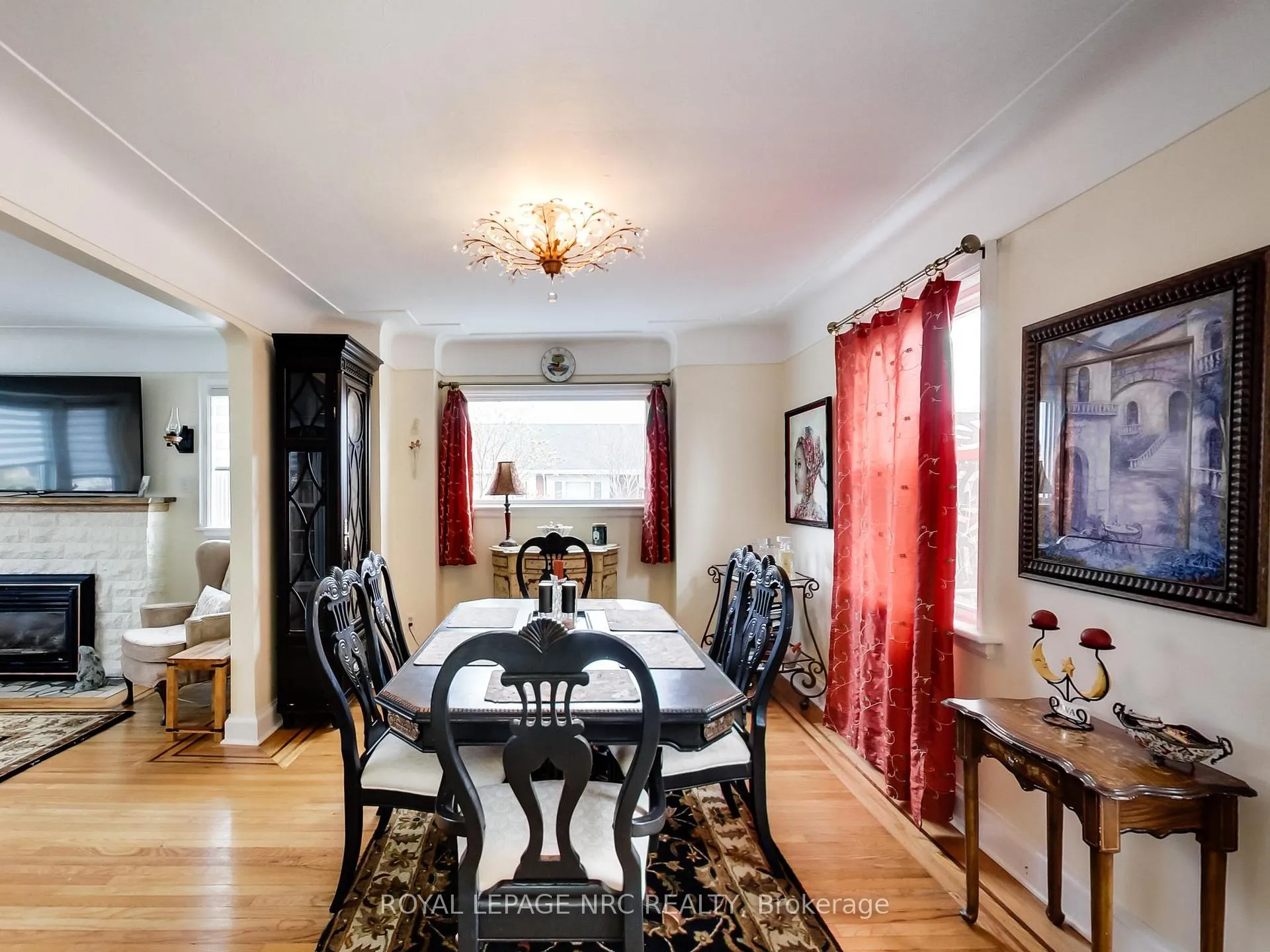 Photo 9 of 91 Weir Street S, Hamilton, Bartonville — HOMEH