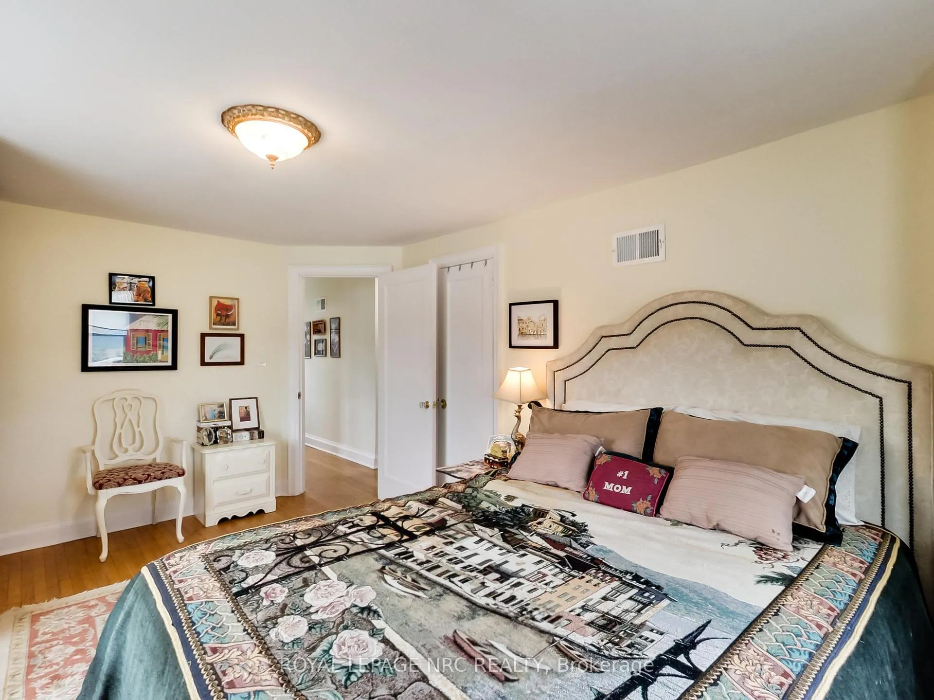Photo 20 of 91 Weir Street S, Hamilton, Bartonville — HOMEH