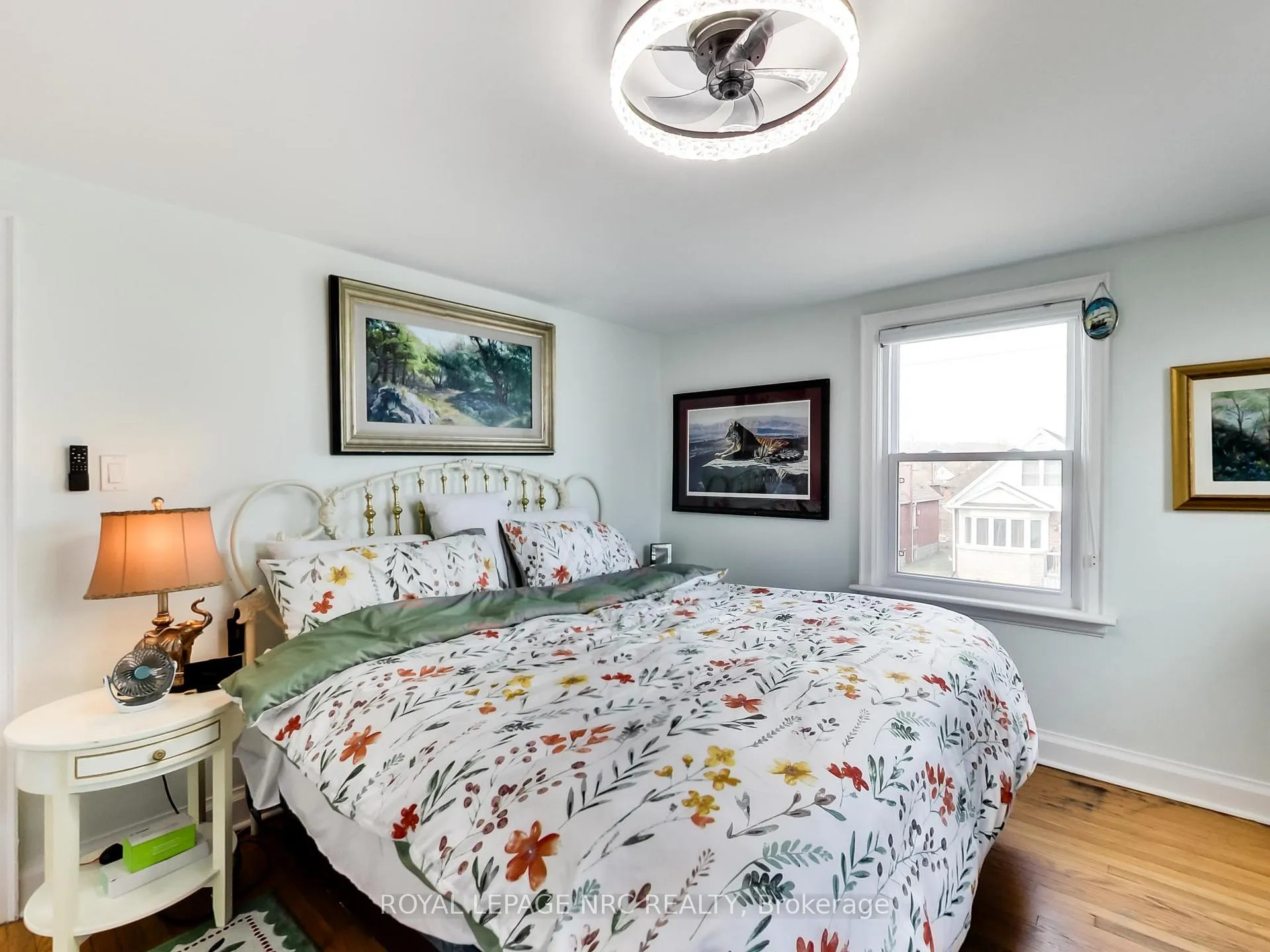 Photo 22 of 91 Weir Street S, Hamilton, Bartonville — HOMEH