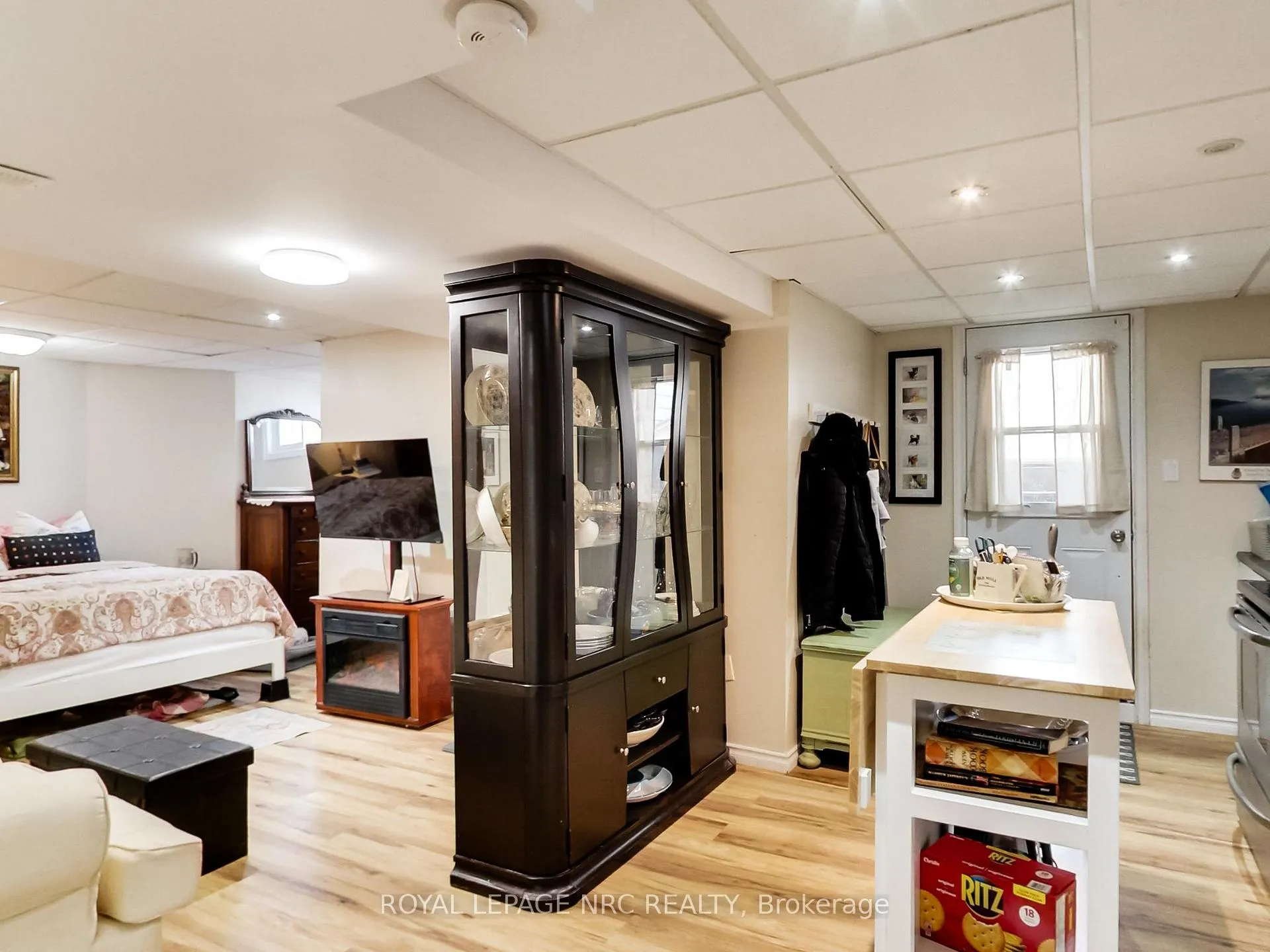 Photo 34 of 91 Weir Street S, Hamilton, Bartonville — HOMEH