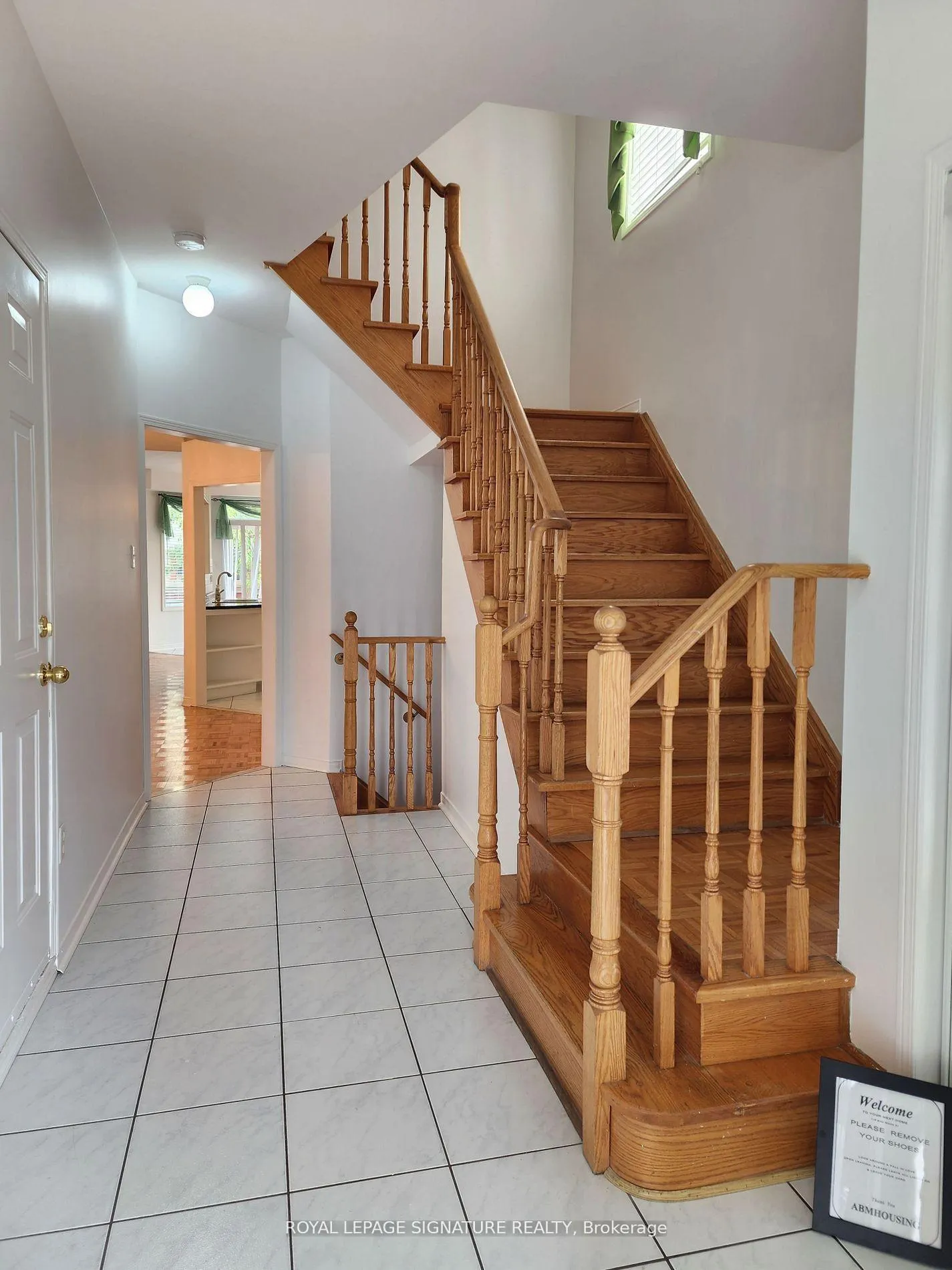 Photo 2 of 115 Blue Willow Drive, Vaughan, East Woodbridge — HOMEH