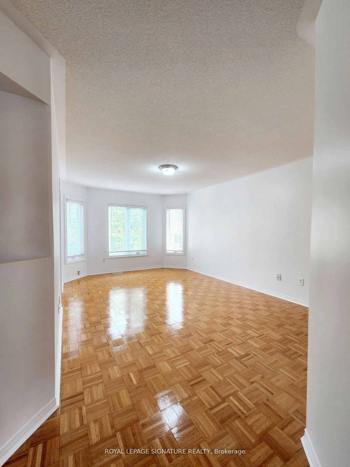 Photo 27 of 115 Blue Willow Drive, Vaughan, East Woodbridge — HOMEH