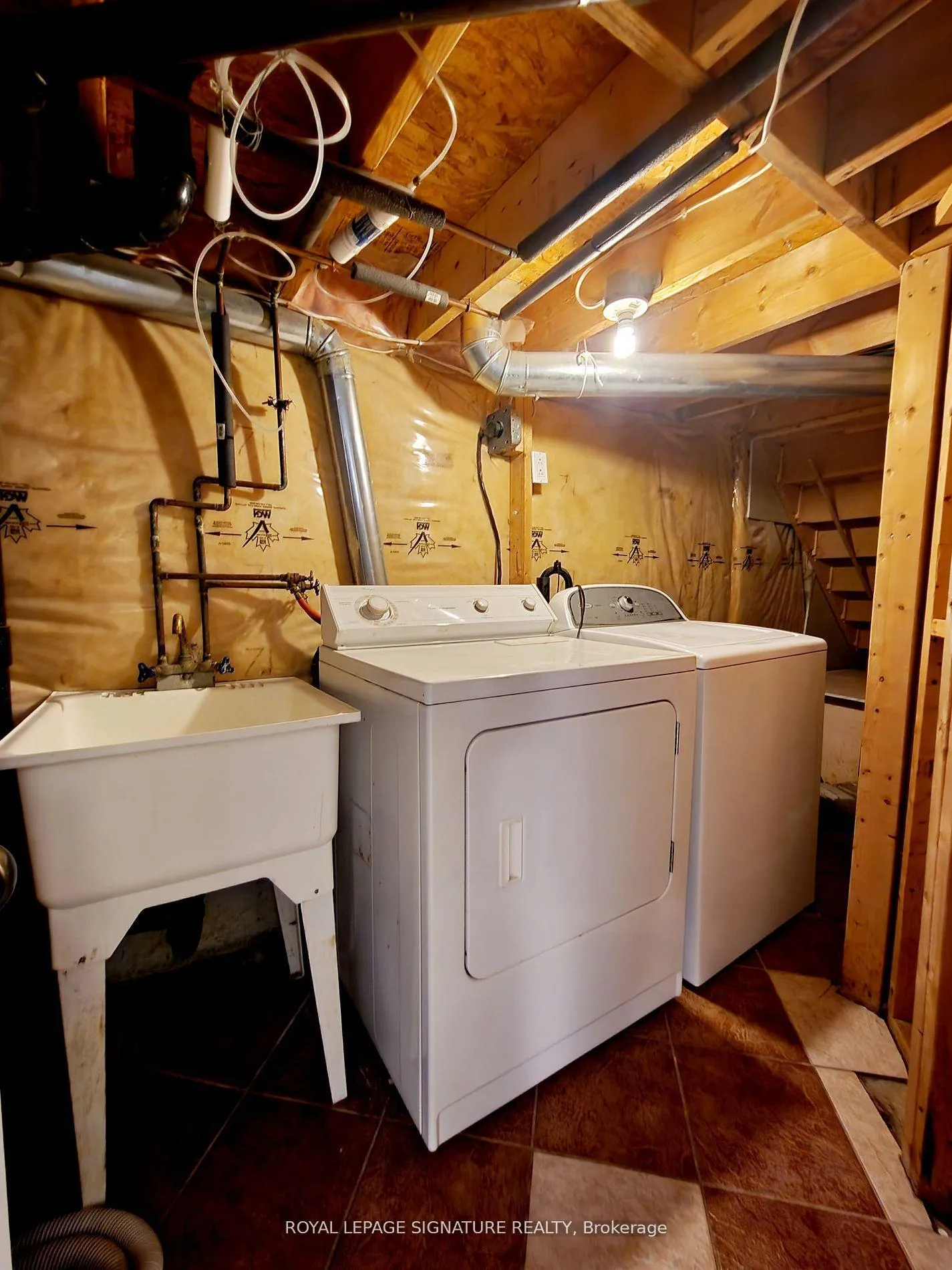 Photo 38 of 115 Blue Willow Drive, Vaughan, East Woodbridge — HOMEH