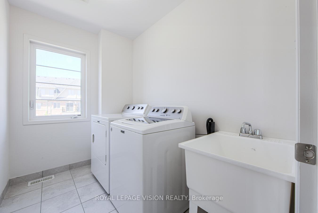 Photo 18 of 277 Cosgrove Drive, Oshawa, Windfields — HOMEH