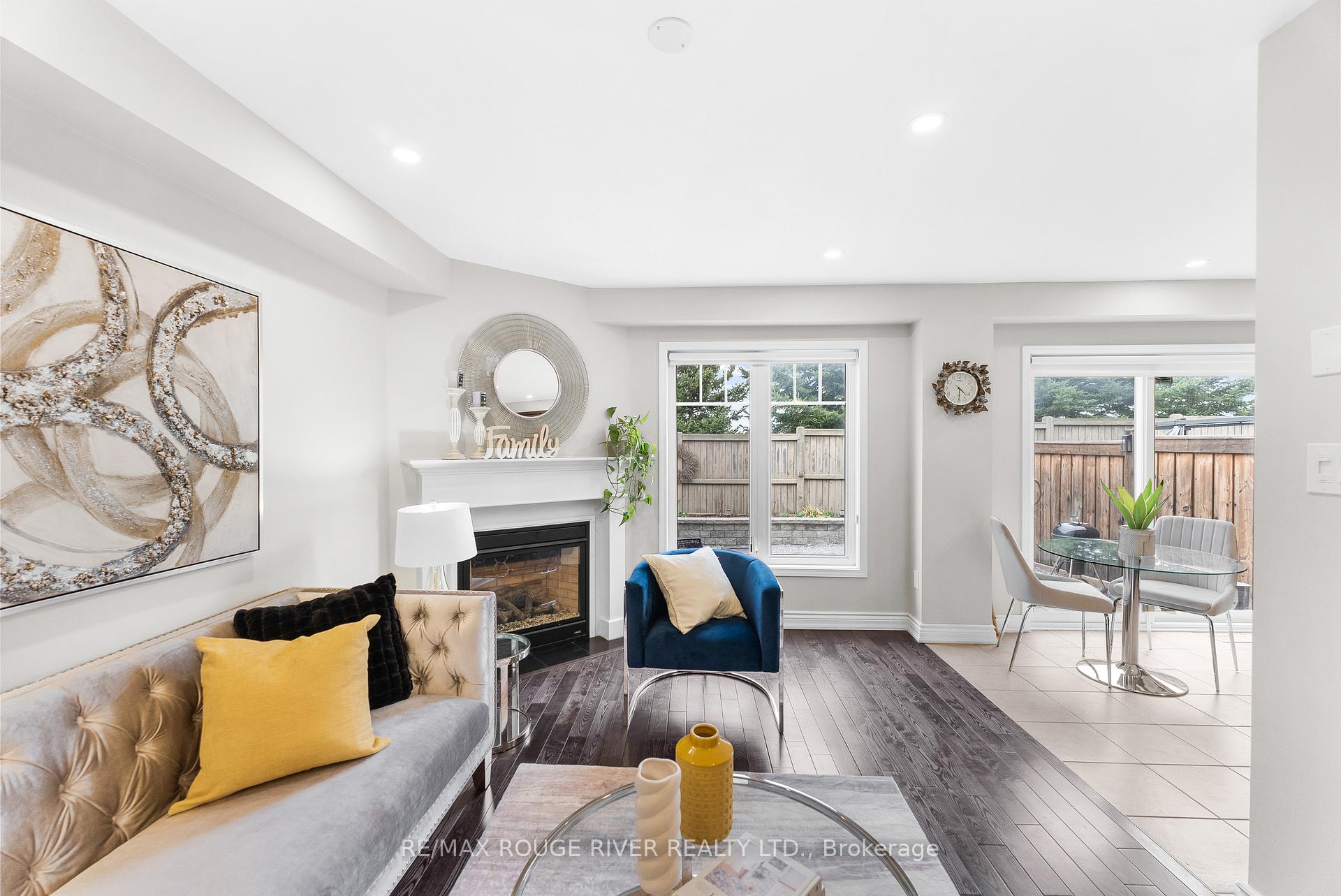 Photo 5 of 1852 Liatris Drive, Pickering, Duffin Heights — HOMEH