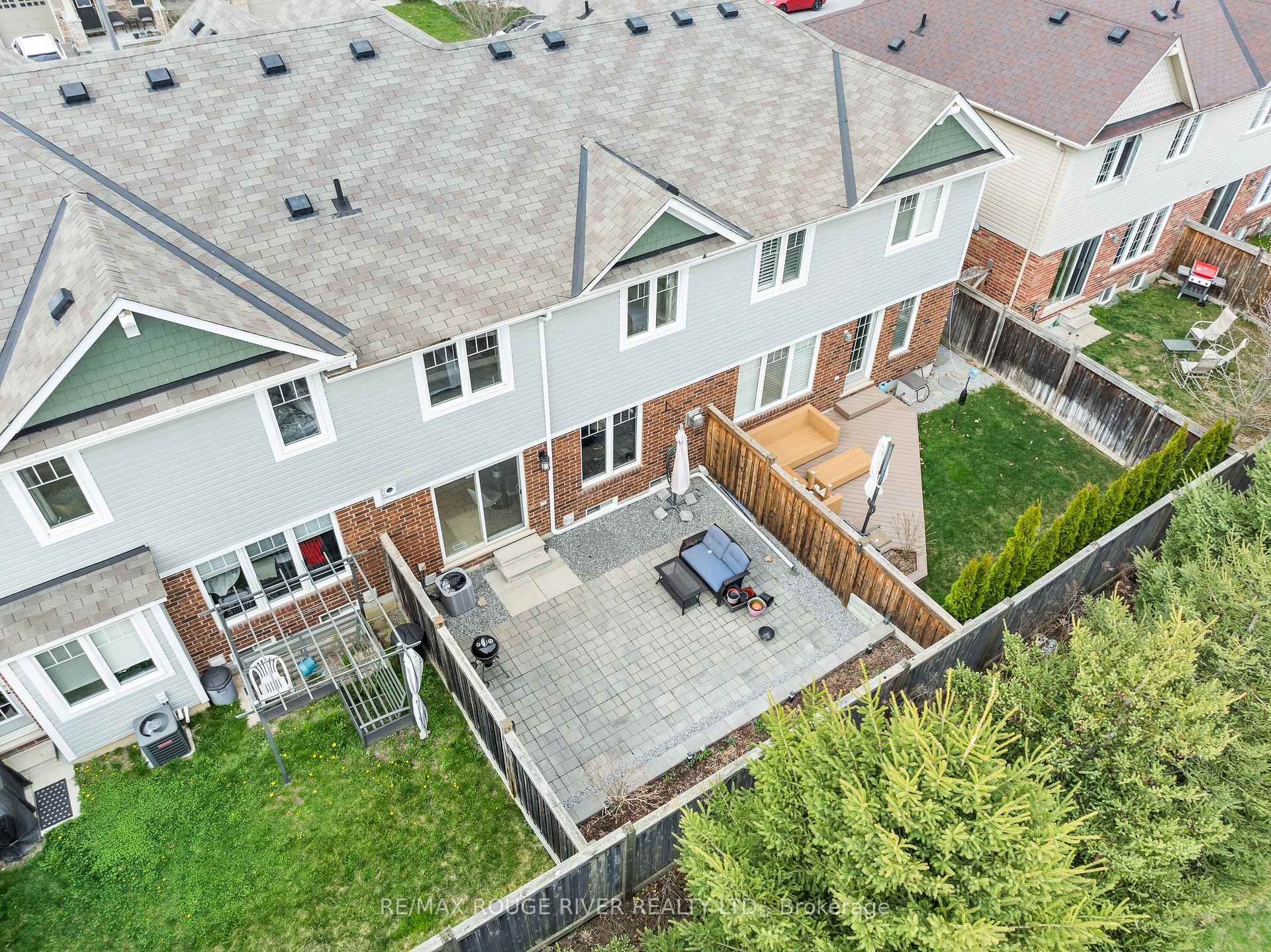 Photo 32 of 1852 Liatris Drive, Pickering, Duffin Heights — HOMEH
