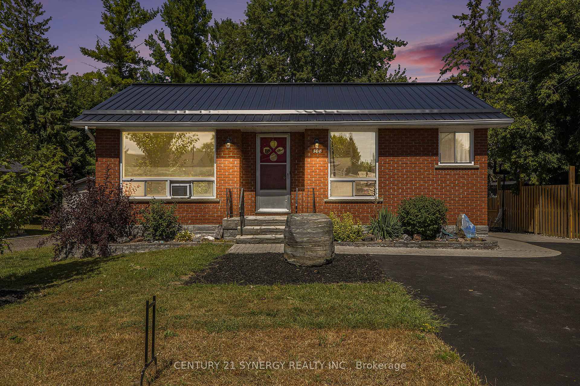 Photo 1 of 308 Joffre Avenue, Renfrew — HOMEH